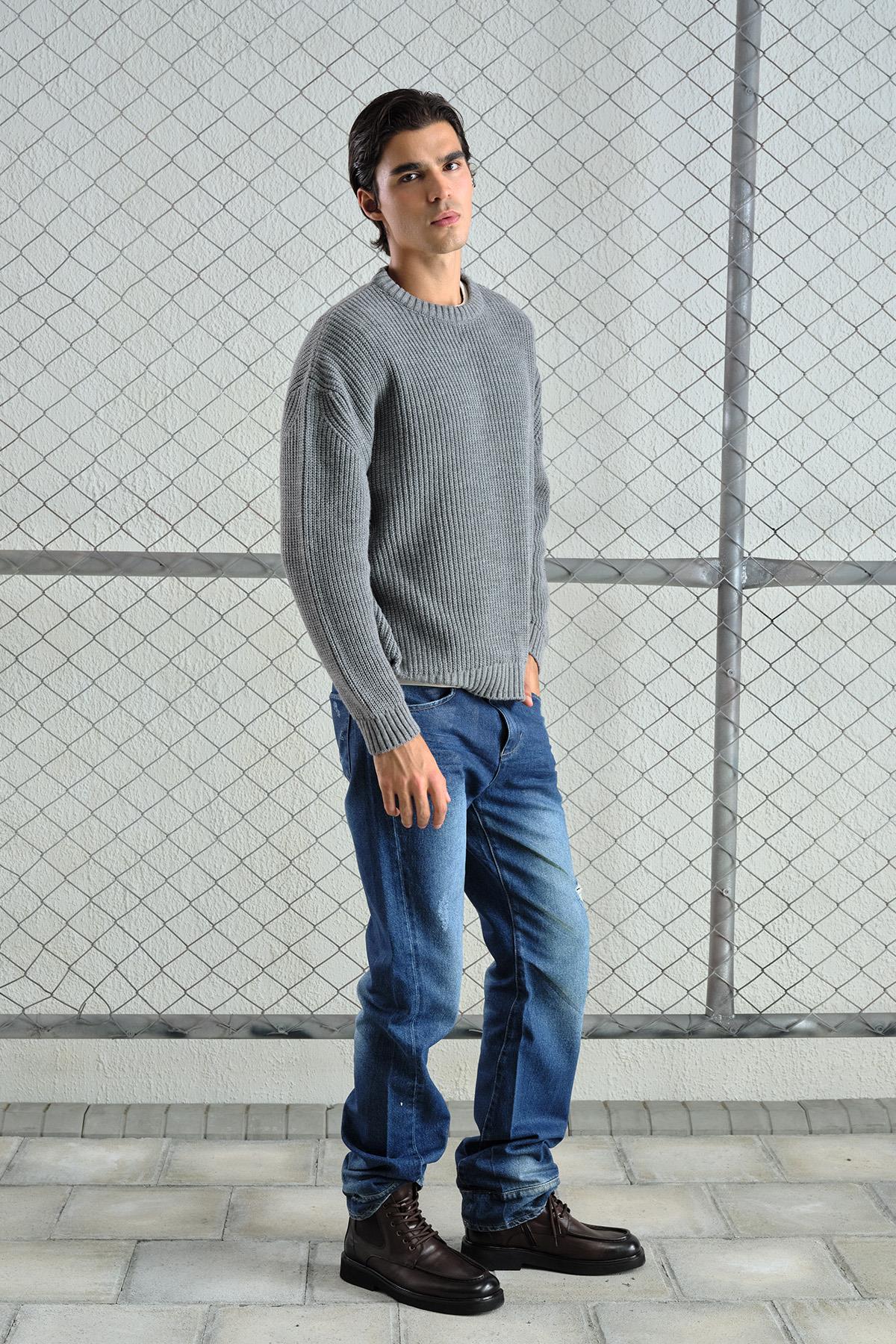 OVERSIZE DÖKÜMLÜ FİTİLLİ GRİ TRİKO KAZAK