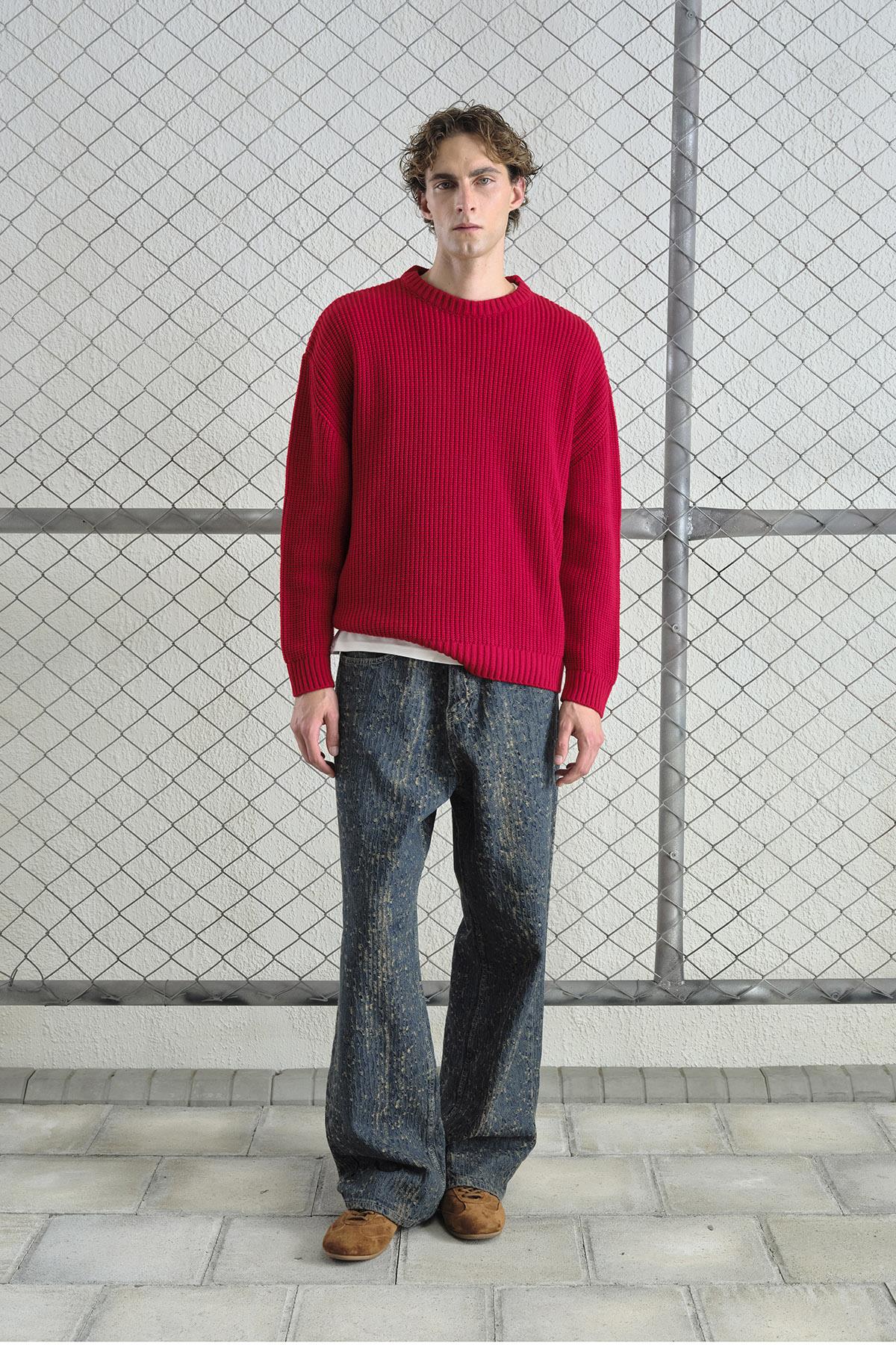 BOL KESİM DOKULU FİTİLLİ KIRMIZI TRİKO KAZAK