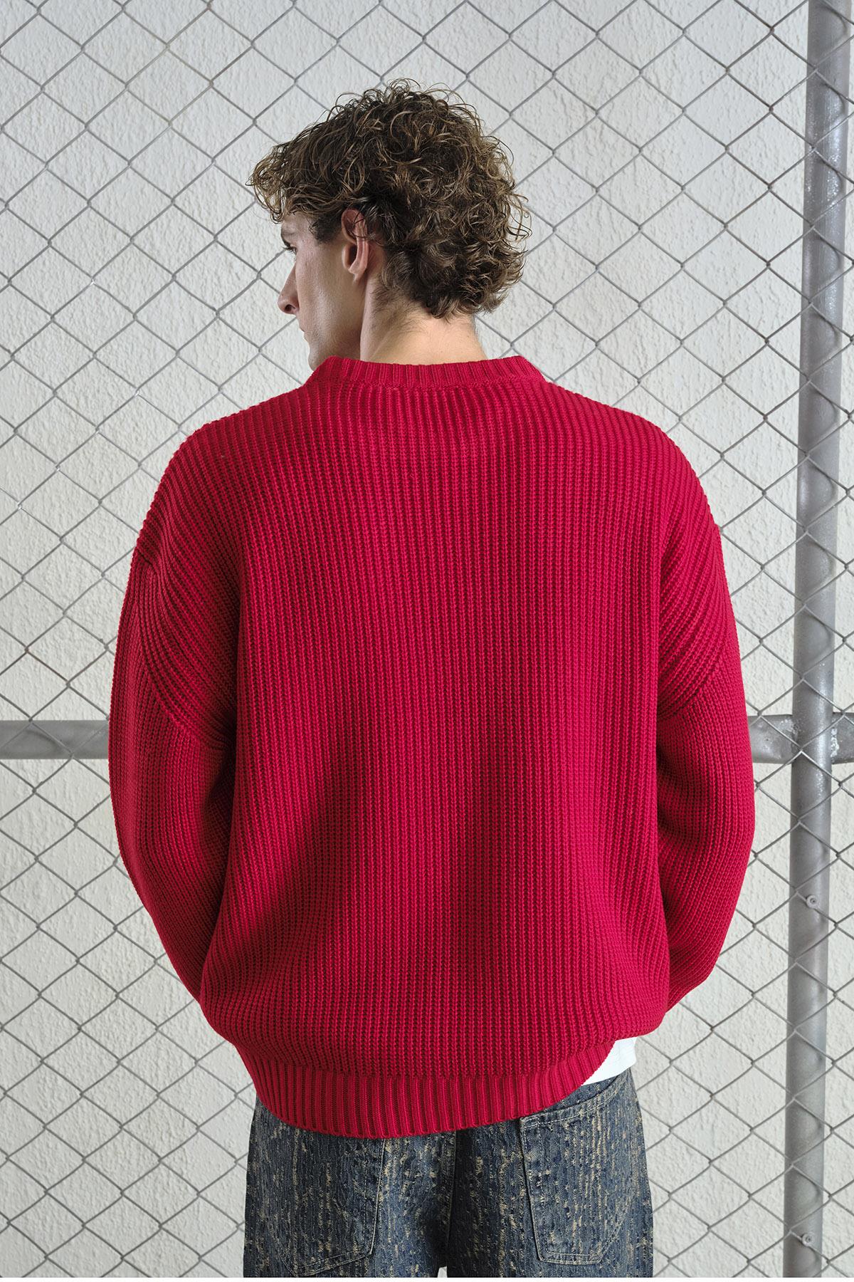 BOL KESİM DOKULU FİTİLLİ KIRMIZI TRİKO KAZAK