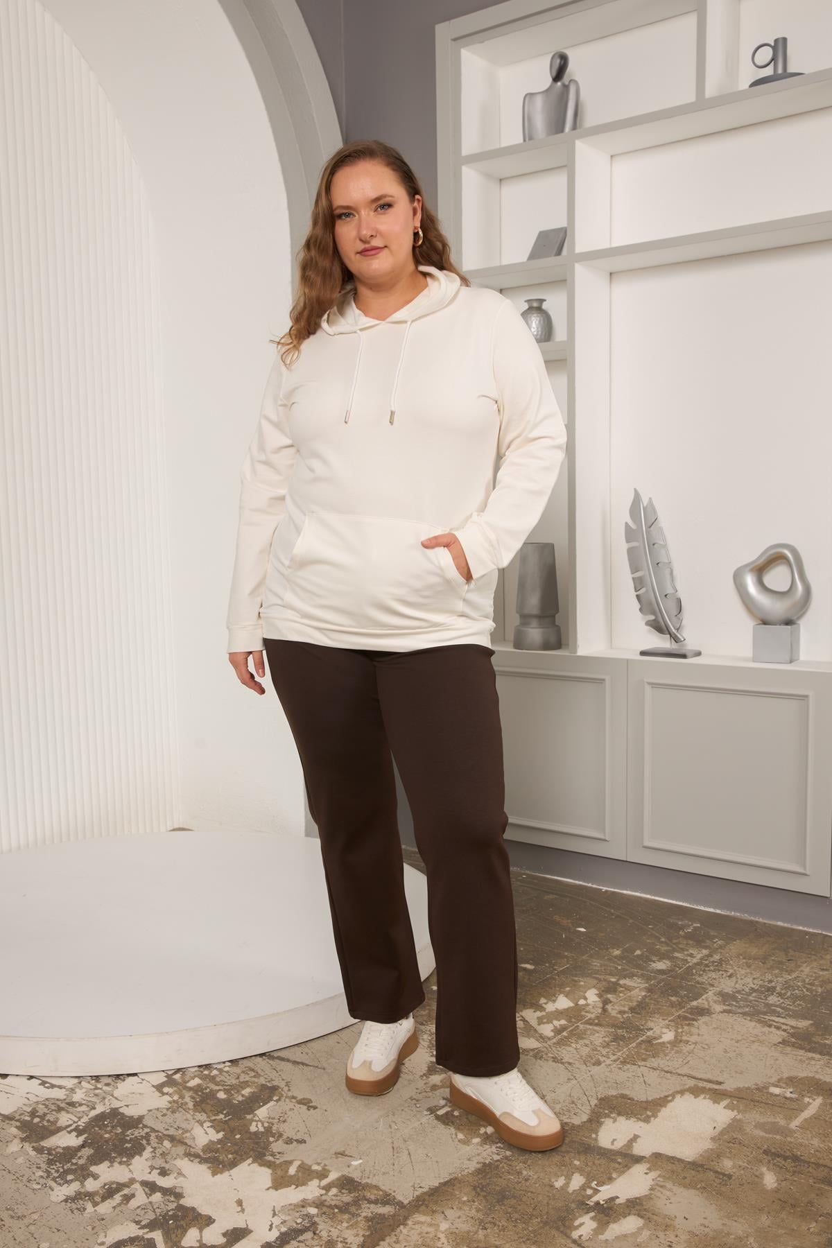 Kapşonlu Büyük Beden Beyaz Sweatshirt