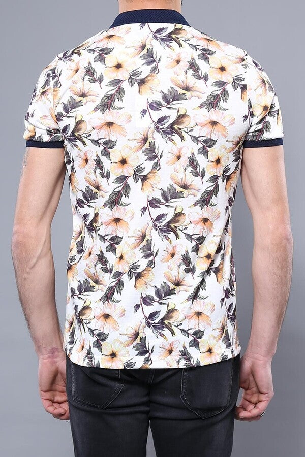 Polo Yaka Turuncu Çiçek Desenli T-shirt - Wessi
