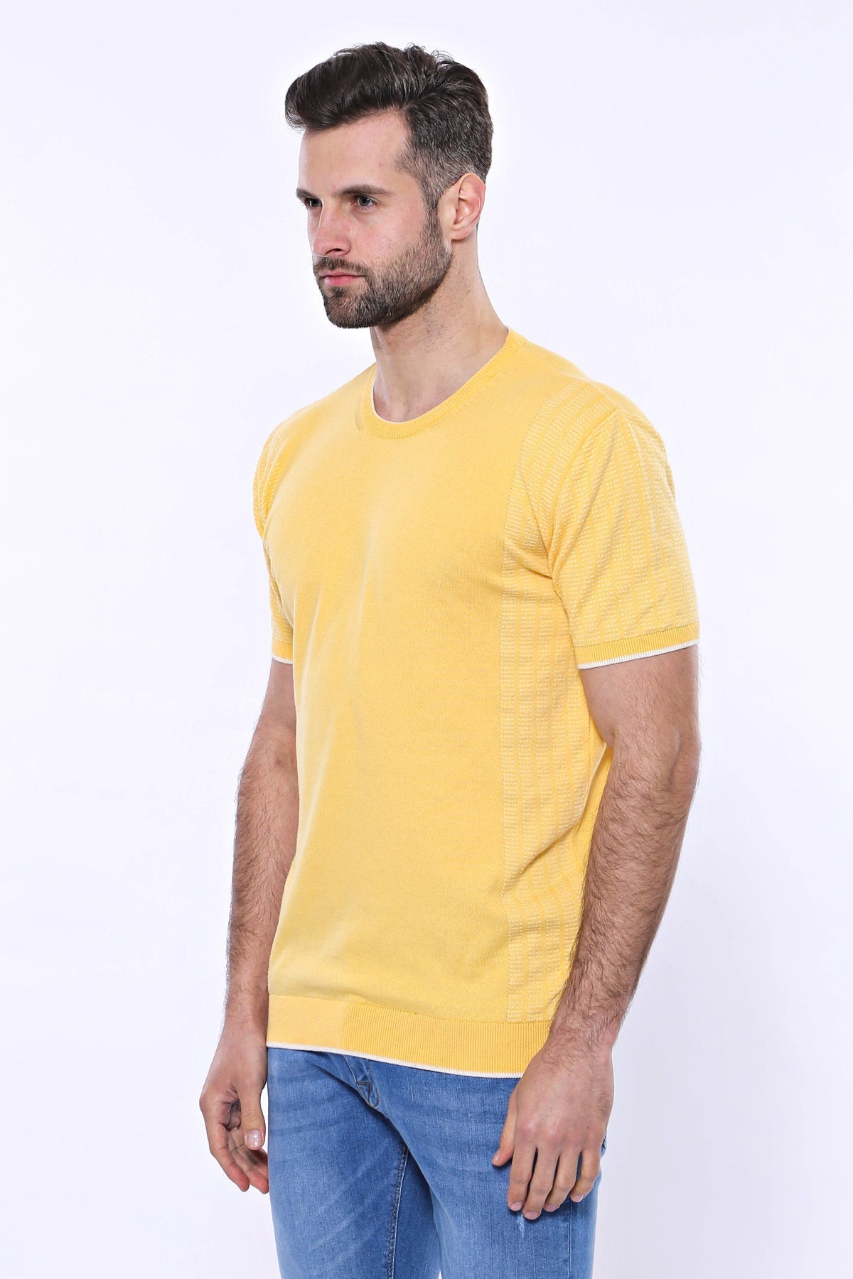 Bisiklet Yaka Kenarları Desenli Hardal Örme T-shirt | Wessi