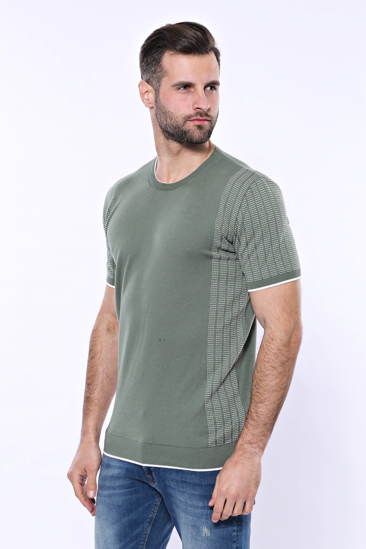 Bisiklet Yaka Kenarları Desenli Yeşil Örme T-shirt | Wessi