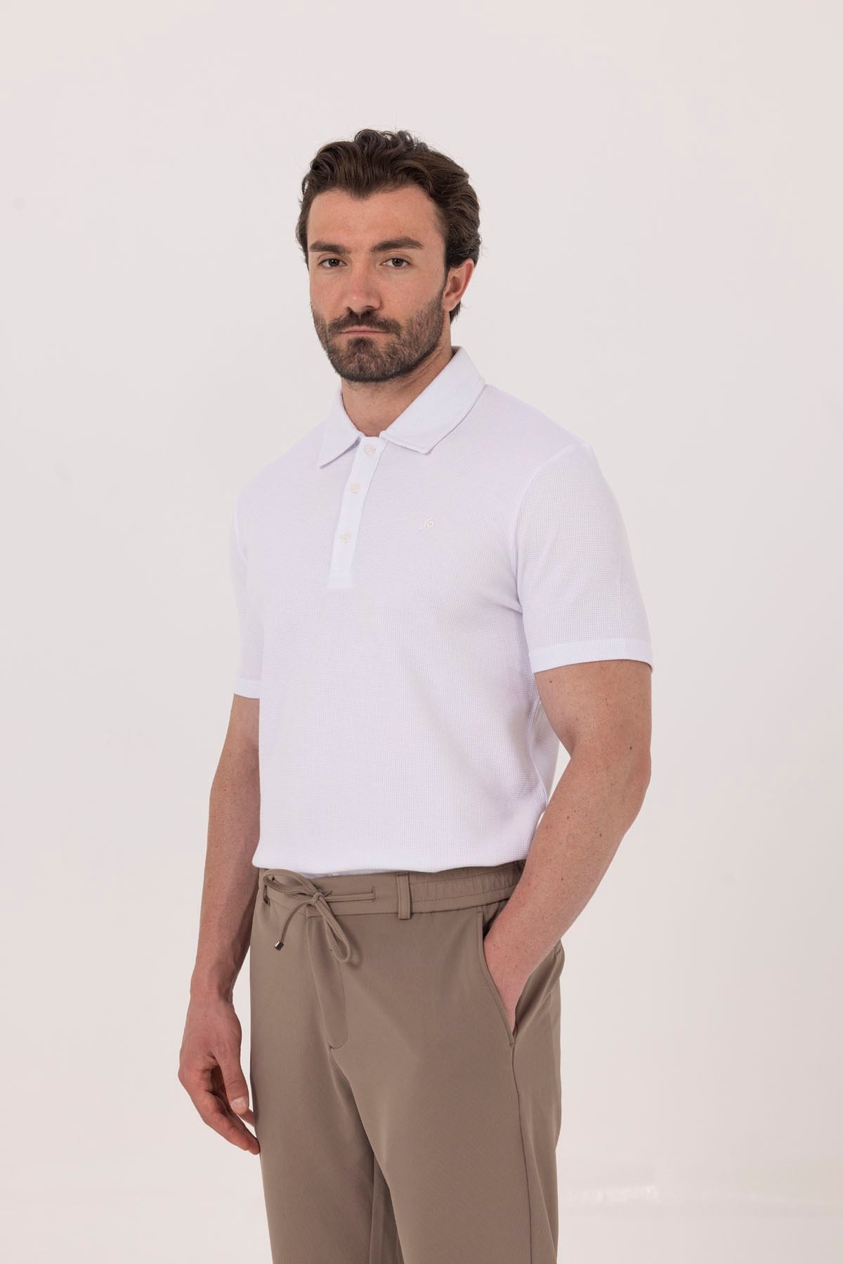 Ekru Piti Kare Desenli İtalyan Yaka Polo T-Shırt