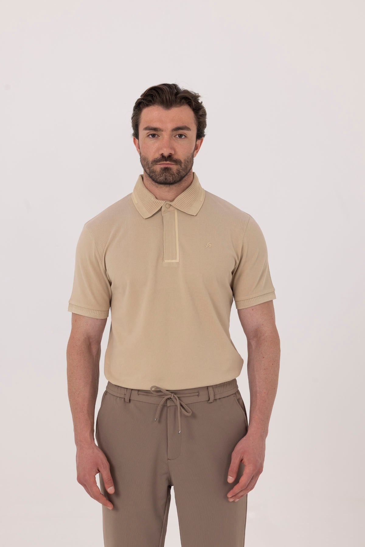 Bej %100 Pamuk Bisiklet Yaka Düz Renk Basic T-Shirt