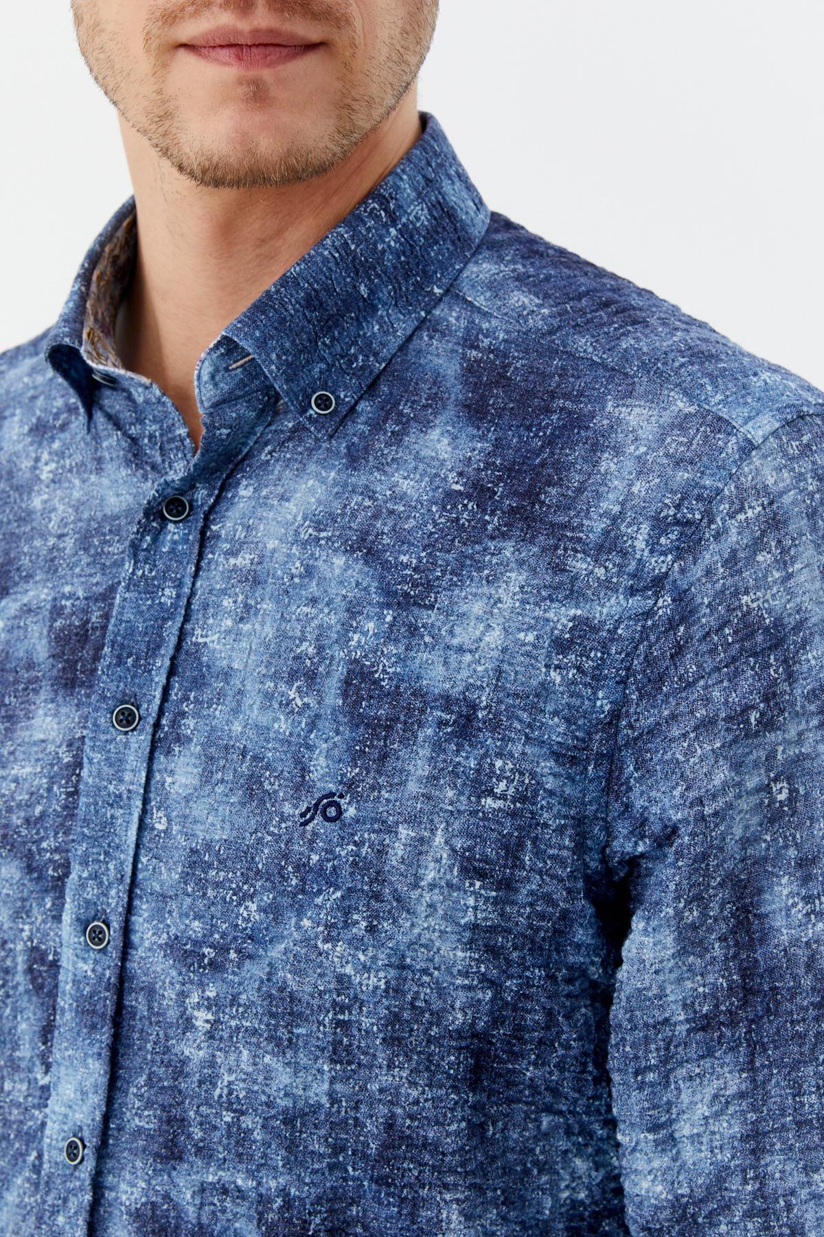 Erkek İndigo Dar Kesim Slim Fit %100 Pamuk Baskılı Düğmeli Yaka Gömlek