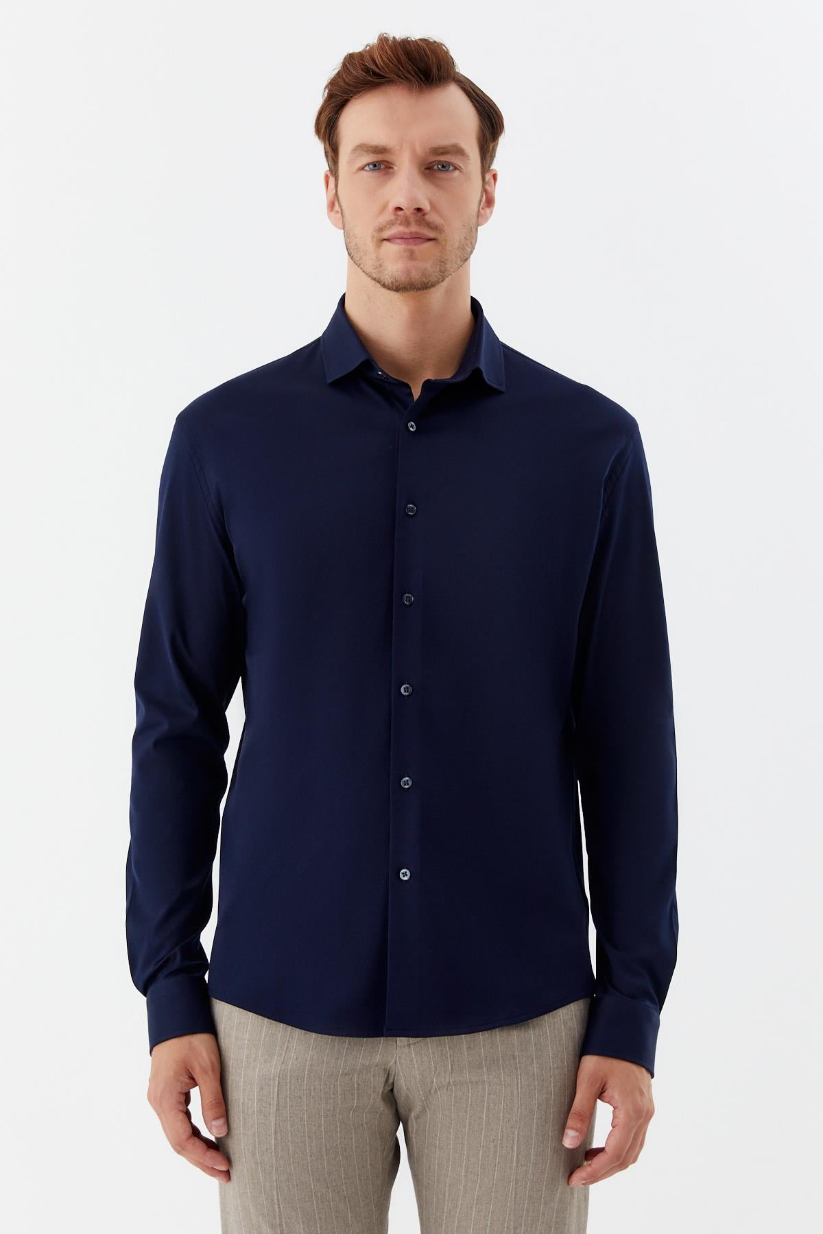 Erkek Lacivert Dar Kesim Slim Fit %100 Pamuk Düz Dokuma Klasik Yaka Gömlek