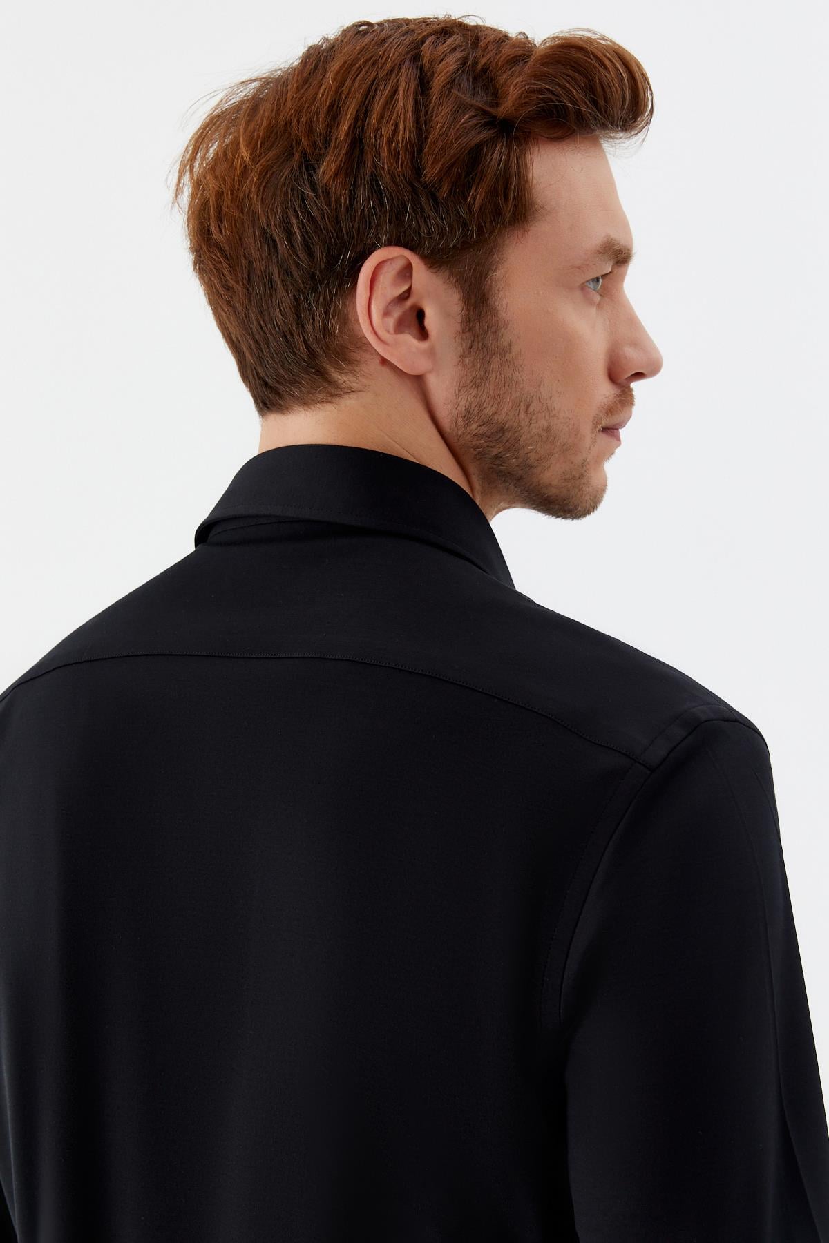 Erkek Siyah Dar Kesim Slim Fit %100 Pamuk Düz Dokuma Klasik Yaka Gömlek