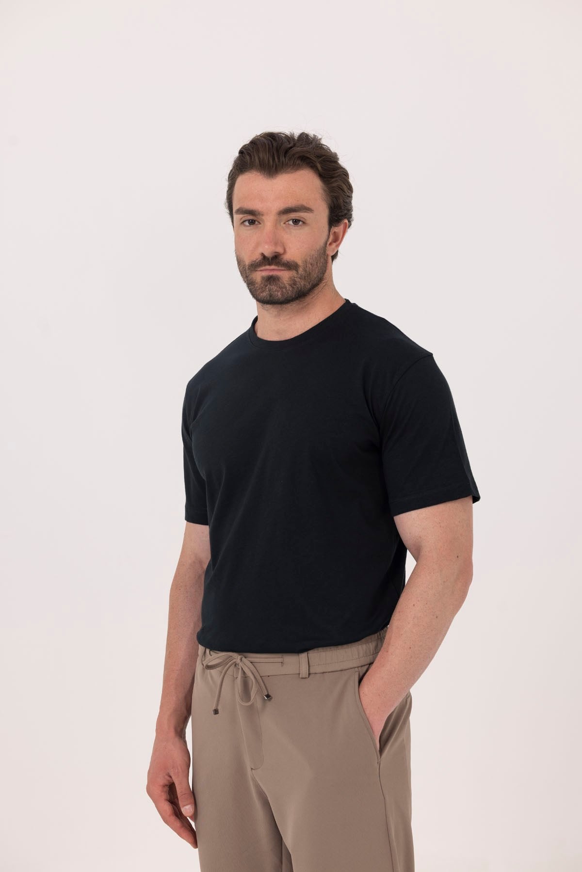 Koyu Antrasit %100 Pamuk Bisiklet Yaka Düz Renk Basic T-Shirt