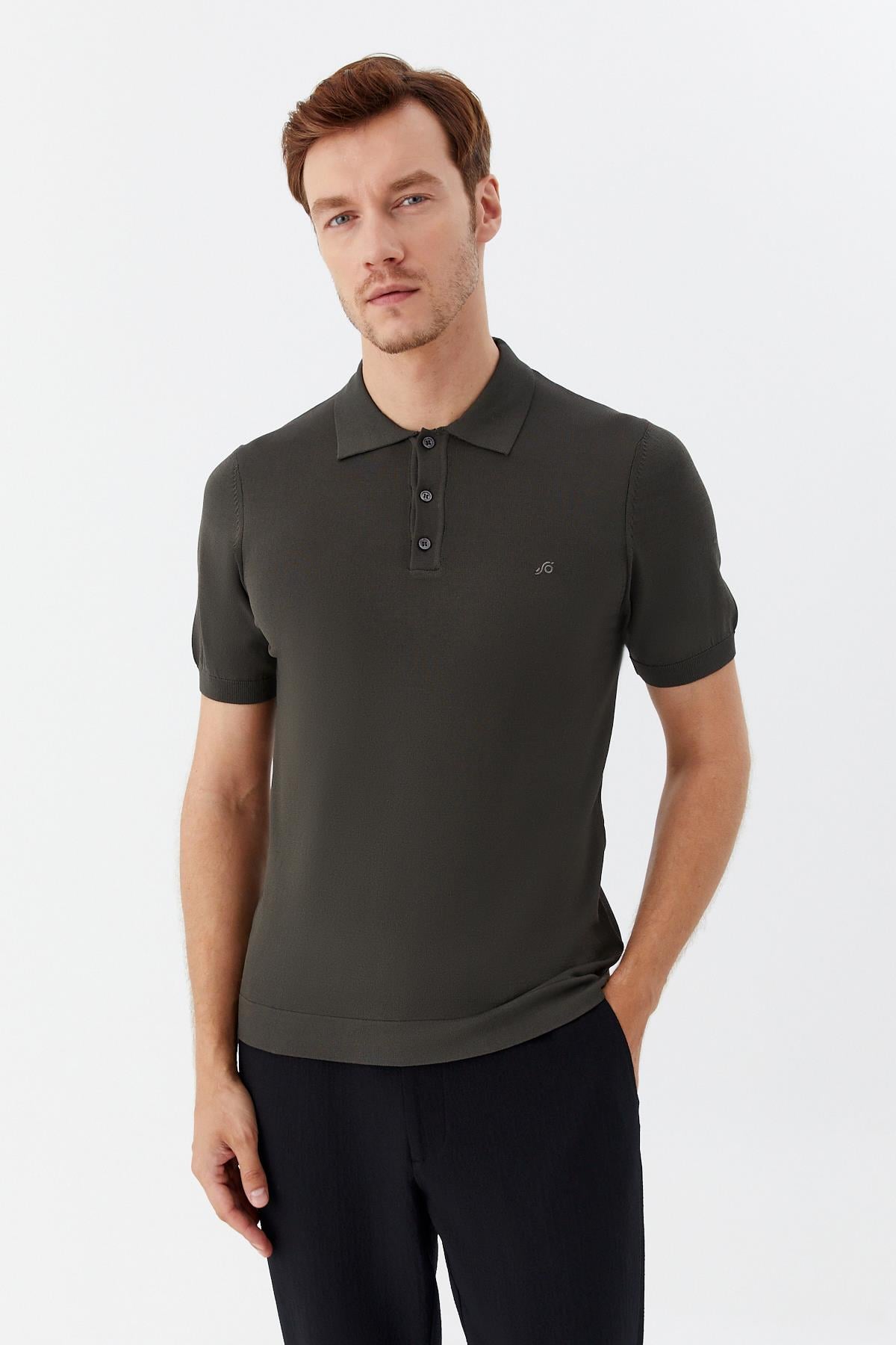 Erkek Koyu Yeşil Normal Kesim Regular Fit Viskon Pike Düğmeli Polo Yaka Tişört