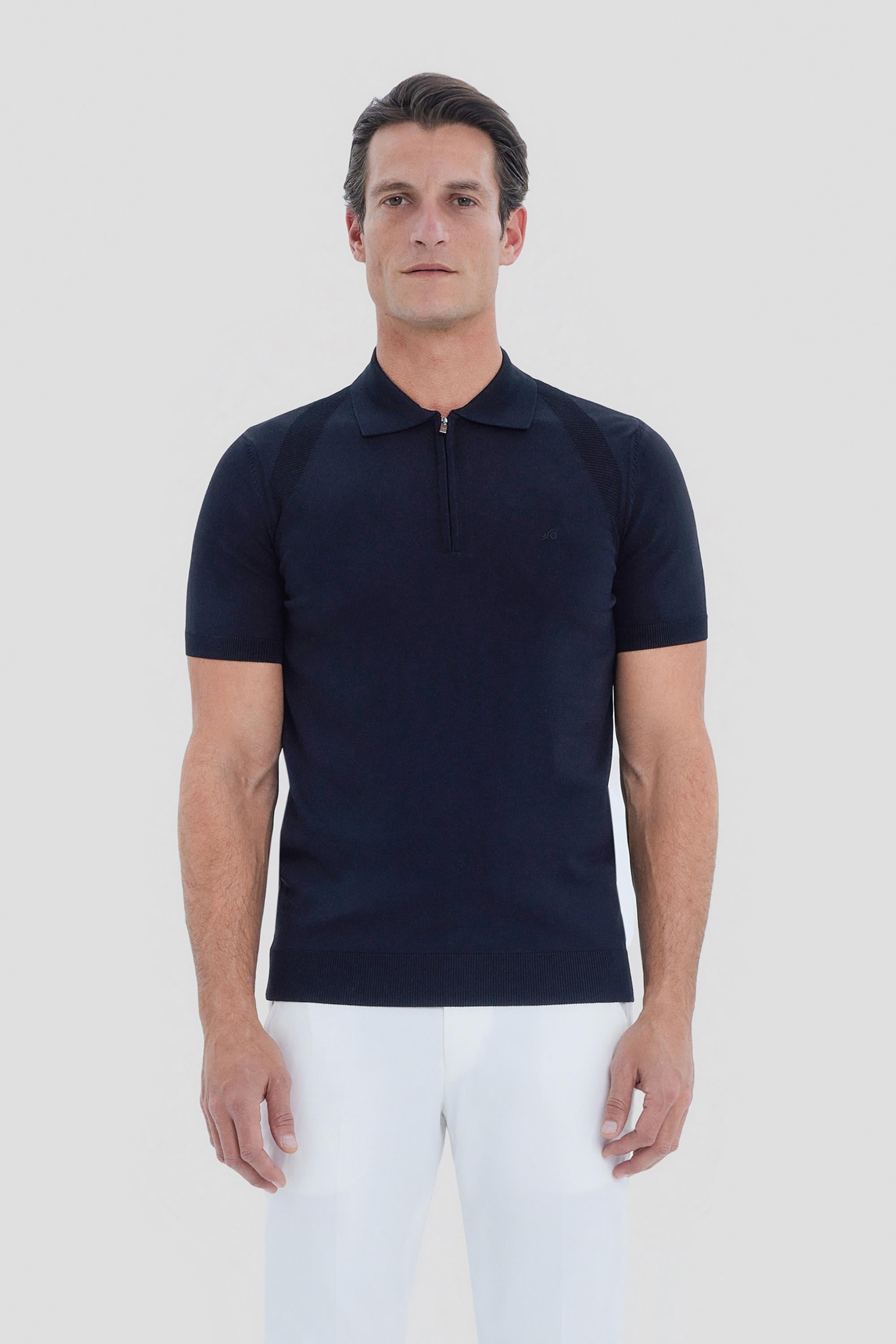 Erkek Siyah Normal Kesim Regular Fit Viskon Dokulu Triko Polo Yaka Tişört