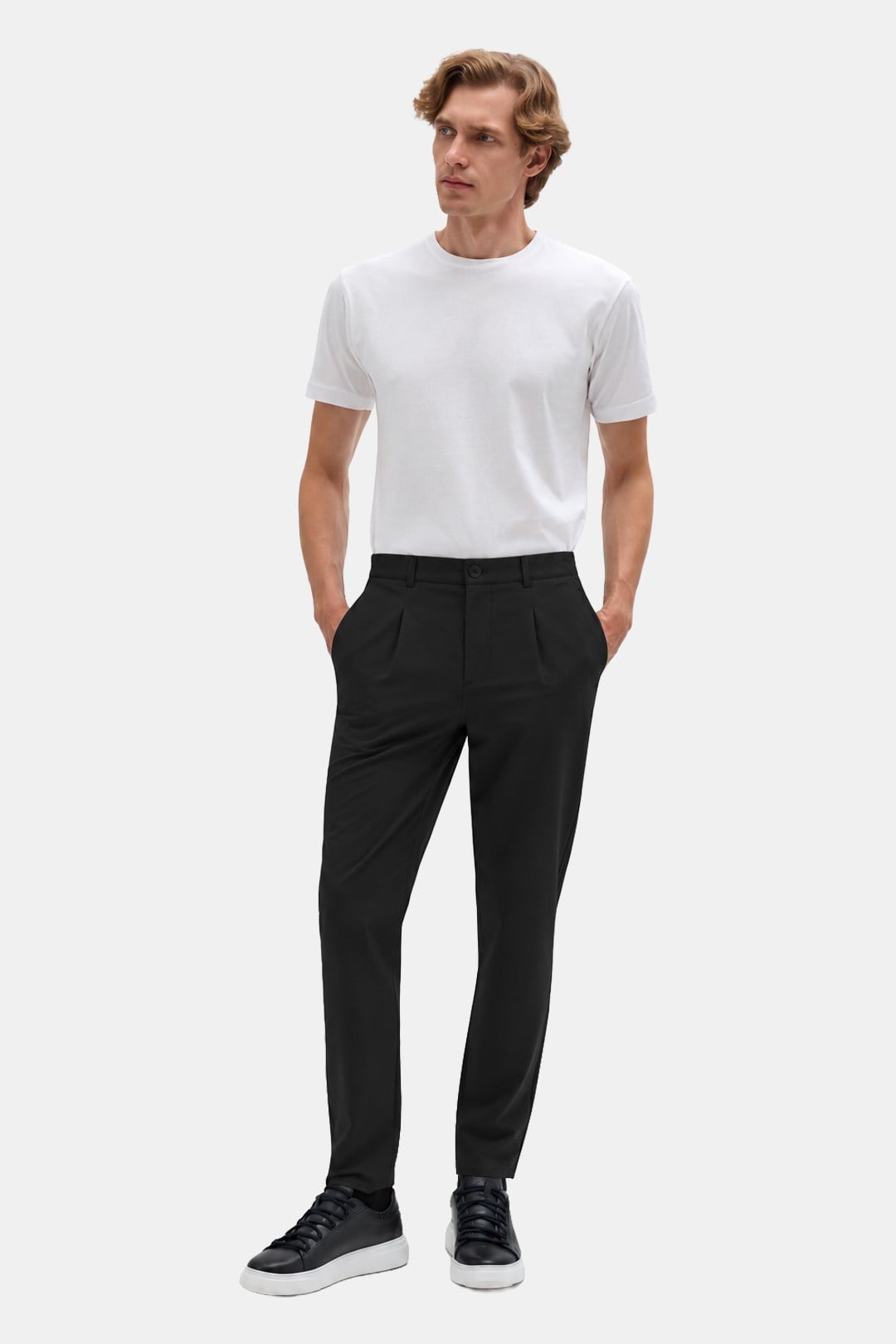Siyah Regular Fit Standart Kesim Beli Lastikli Pantolon