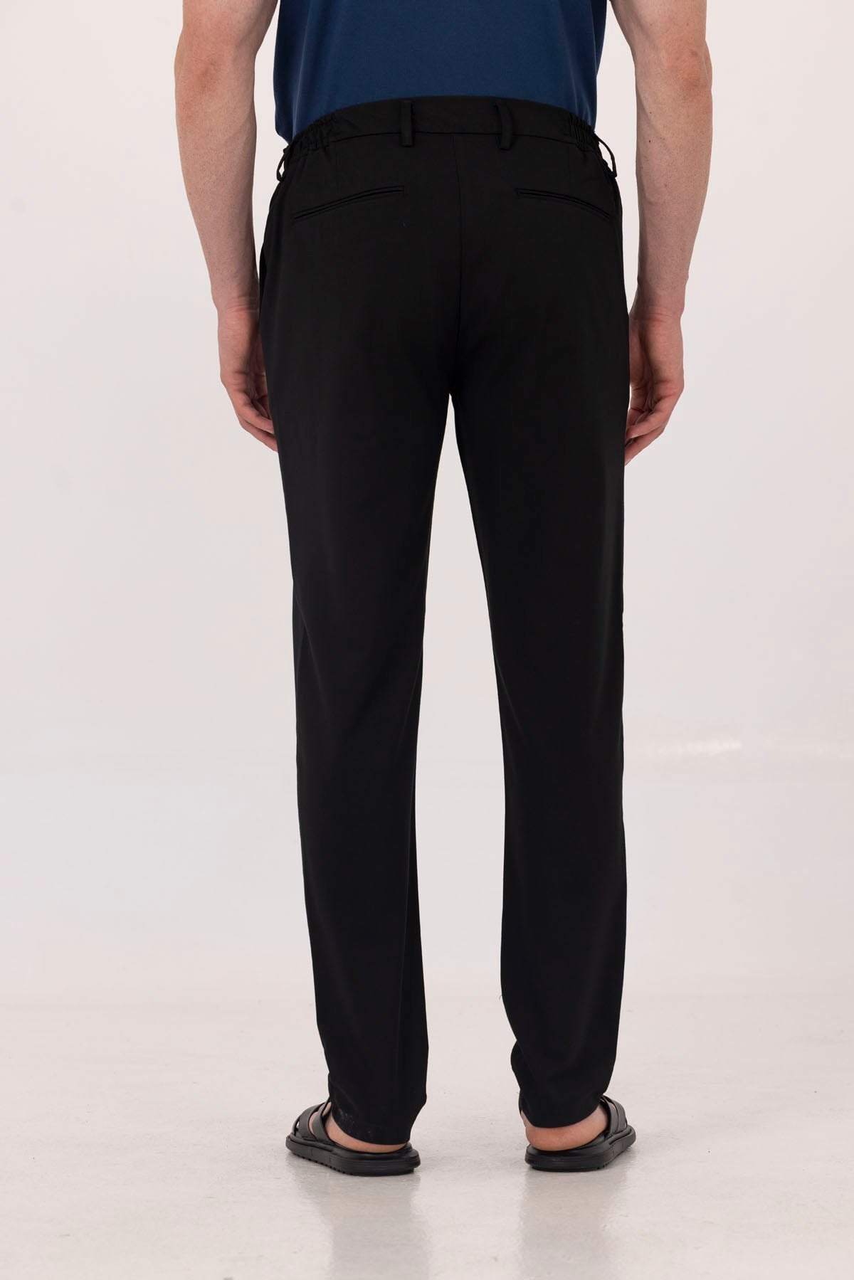 Siyah Yanı Lastikli Köprülü Kemerli Slim Fit Jogger Pantolon