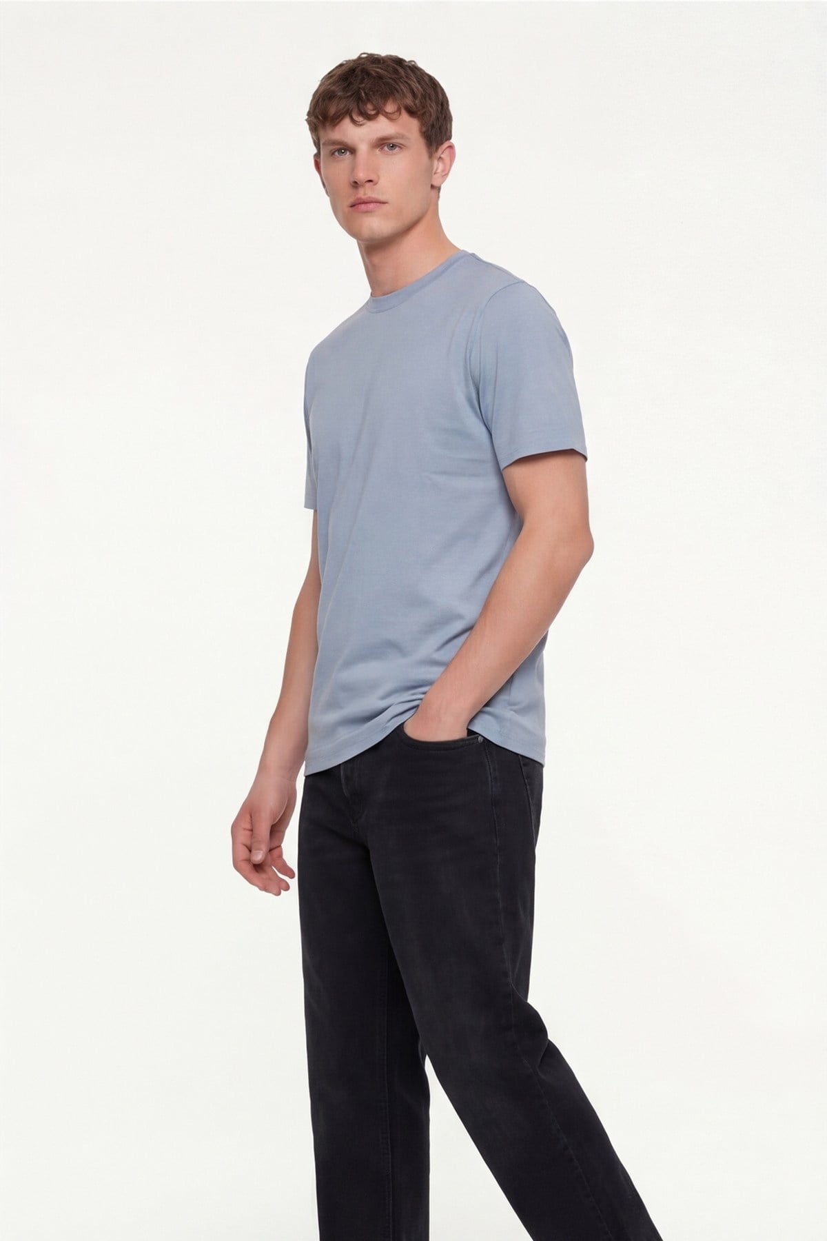 Erkek Gri Normal Kesim Regular Fit %100 Pamuk Dokuma Bisiklet Yaka Basic T-Shirt
