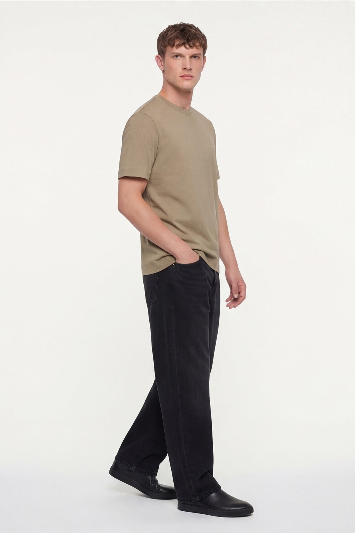 Erkek Vizon Normal Kesim Regular Fit %100 Pamuk Dokuma Bisiklet Yaka Basic T-Shirt
