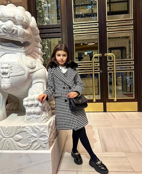 Saks Kazayağı Model Yakası Kürklü Içi Astarlı Kaban Siyah 4 Yaş
