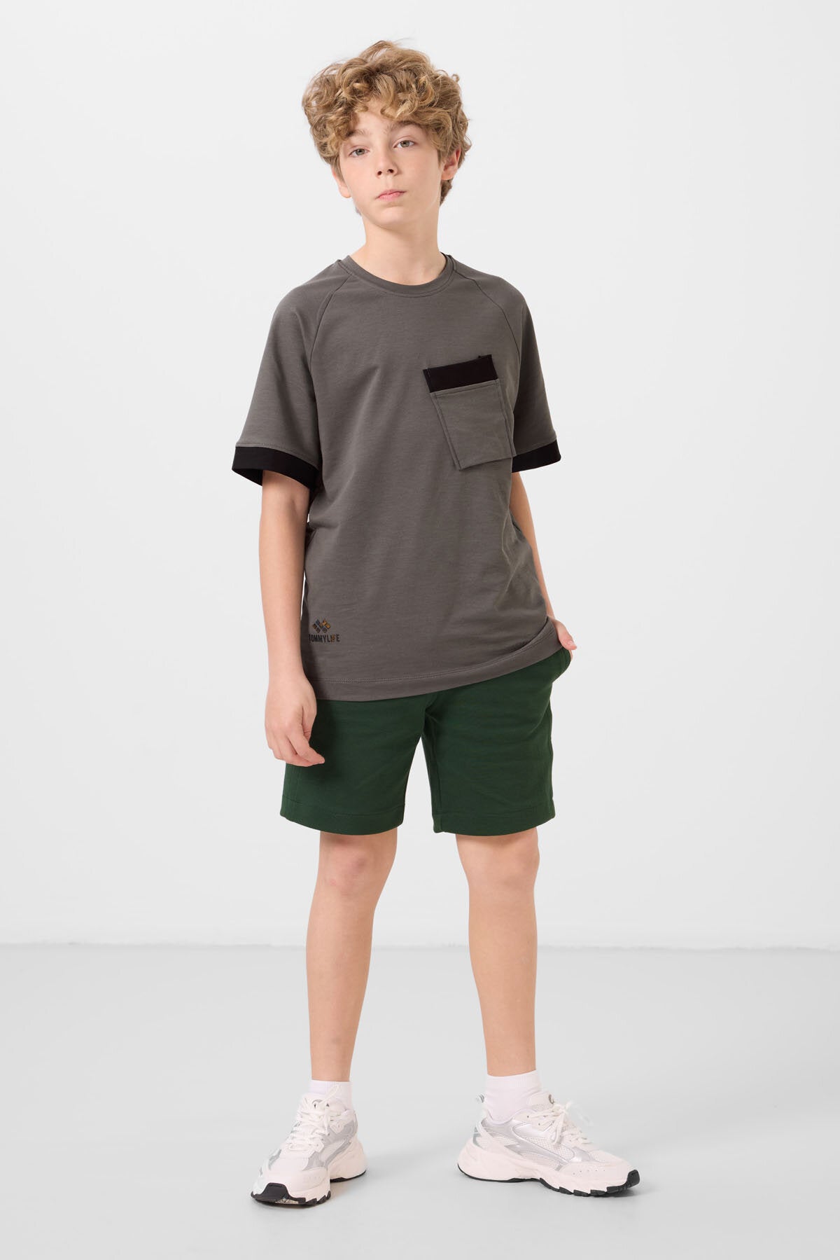 Standart Fit Basic 3'lü Paket Siyah-Çam Yeşili-Bej Erkek Çocuk Şort - 11293