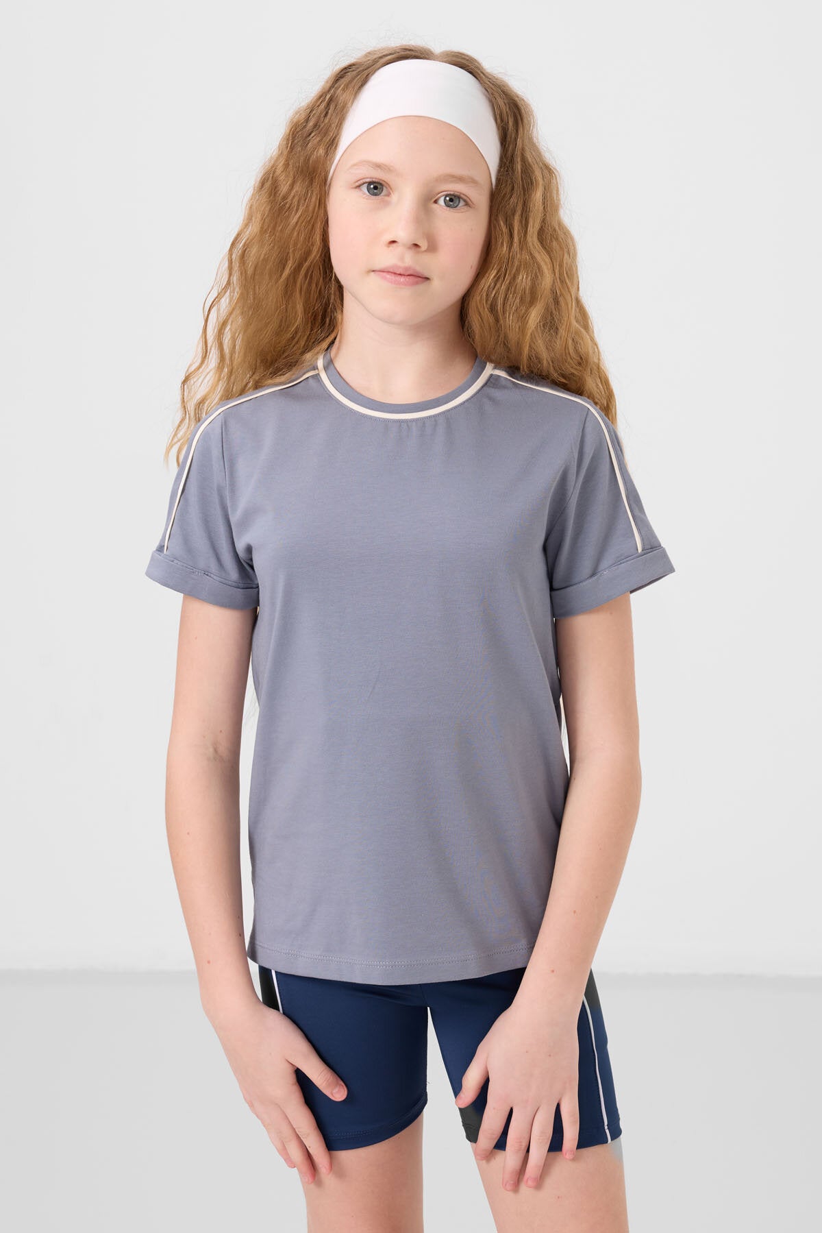 Standart Fit O Yaka 3'lü Paket Koyu Mavi-Ekru-Gri Melanj Kız Çocuk T-Shirt - 75177