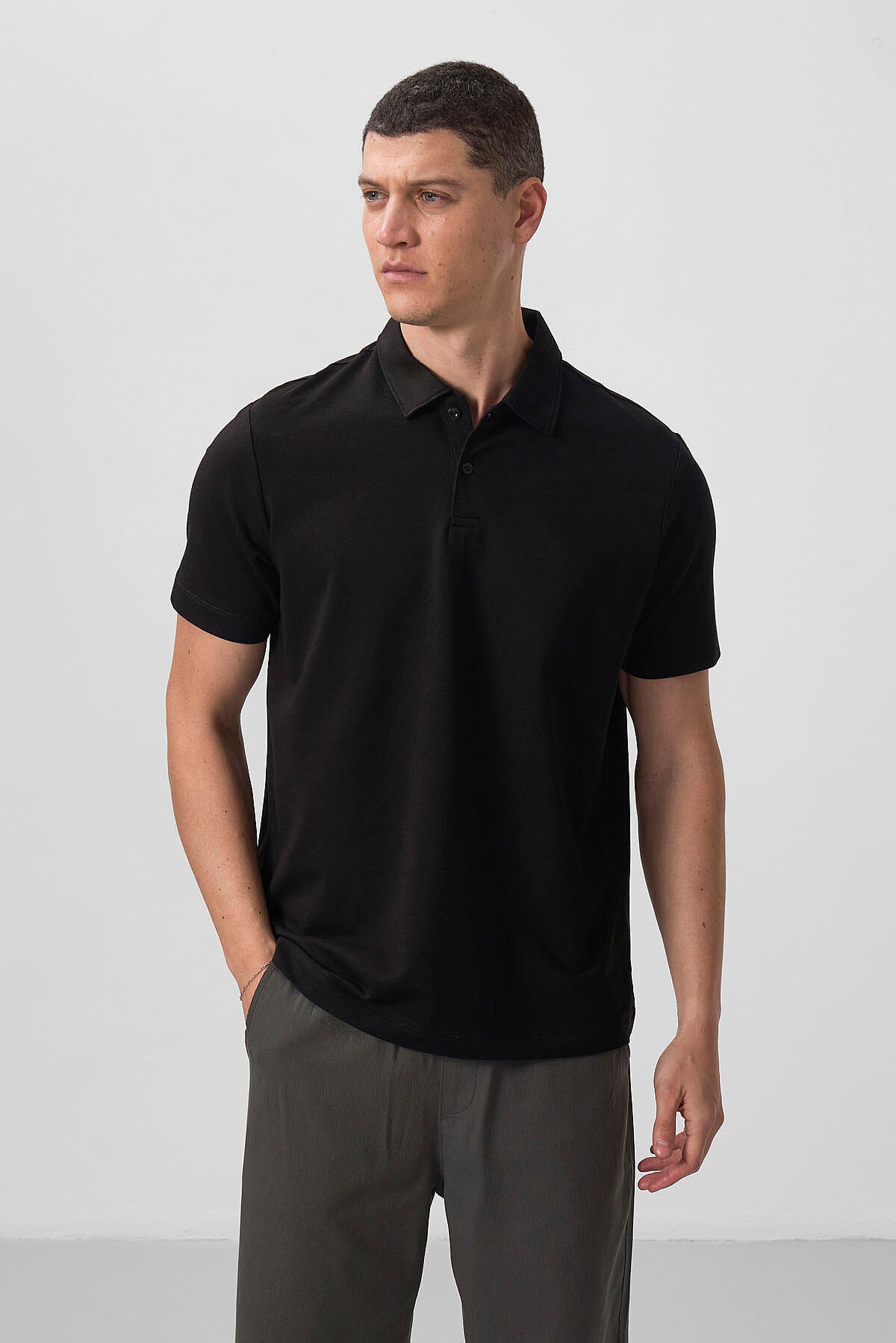 Standart Fit Basic Polo Yaka  3'lü Paket Siyah-Beyaz-Çağla Erkek T-Shirt  87768
