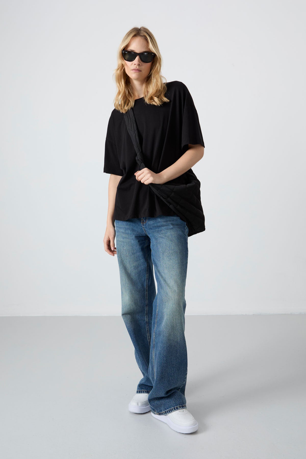 Oversize Fit Basic O Yaka 3'lü Paket Siyah Kadın T-Shirt  97285