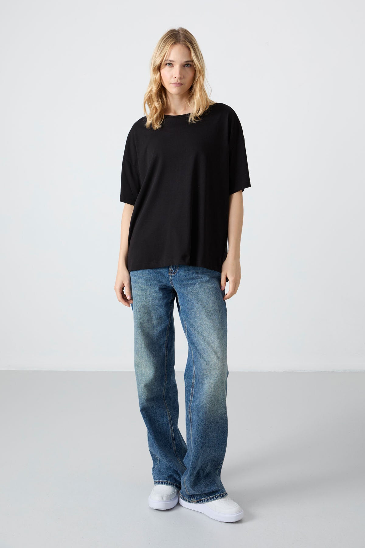 Oversize Fit Basic O Yaka 3'lü Paket Siyah Kadın T-Shirt  97285
