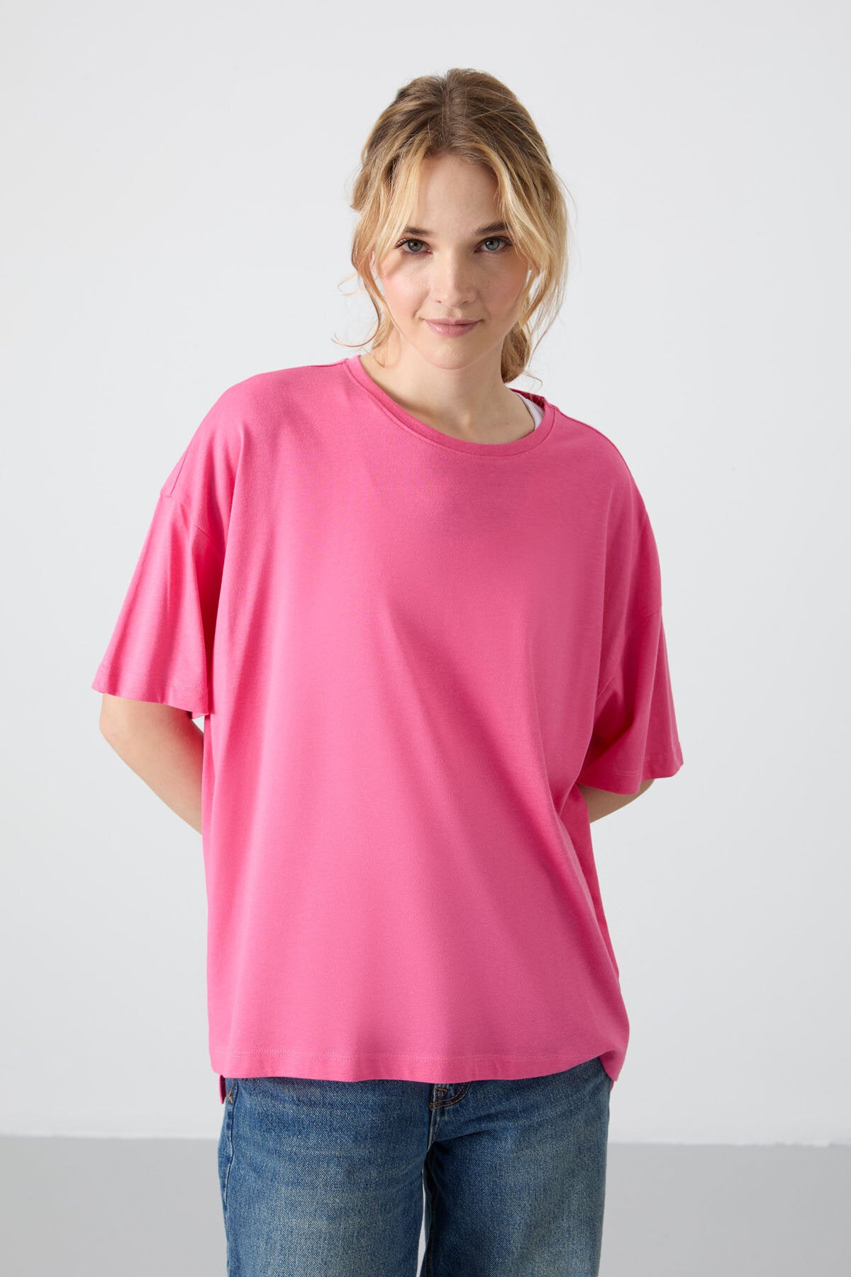 Oversize Fit Basic O Yaka 3'lü Paket Su Yeşili-Beyaz-Şeker Pembe Kadın T-Shirt  97285