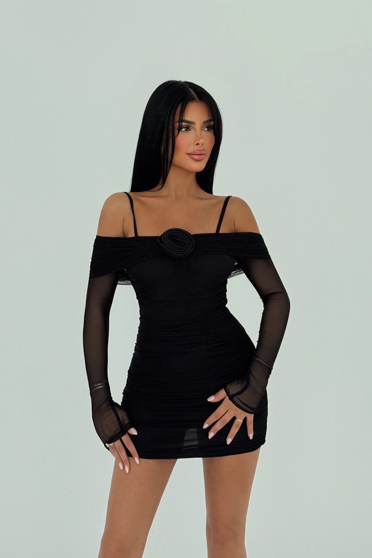 Siyah Askılı Gül Detay Elbise ATE-1499