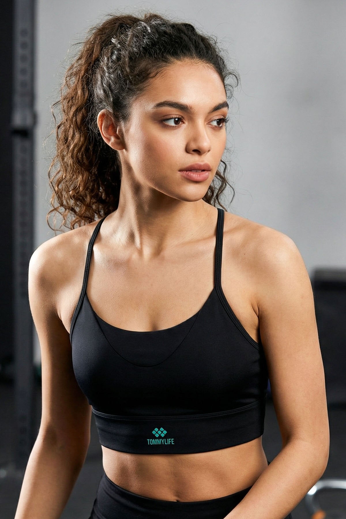 Siyah Standart Fit Baskılı Sırt Detaylı Kadın Spor Büstiyer - 97300