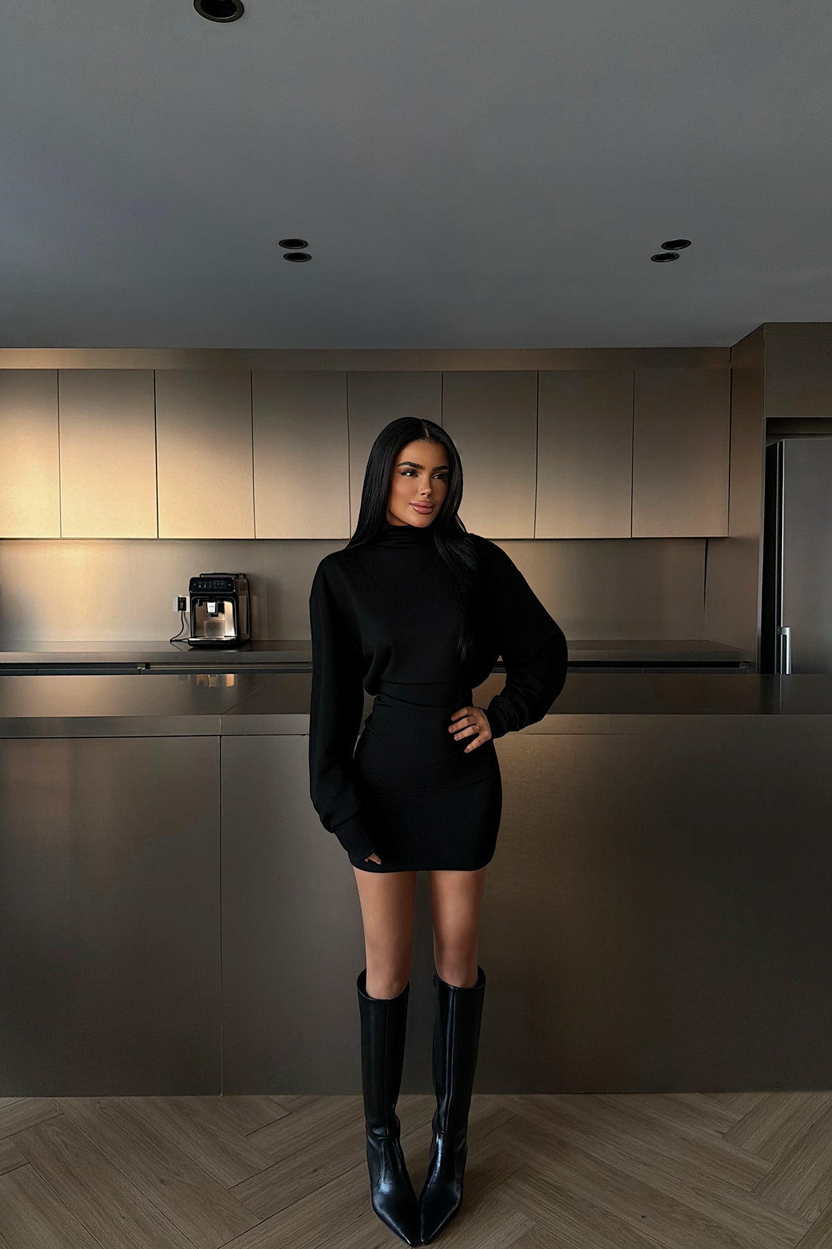 Siyah Liora Dik Yaka Mini Elbise ATE-4325