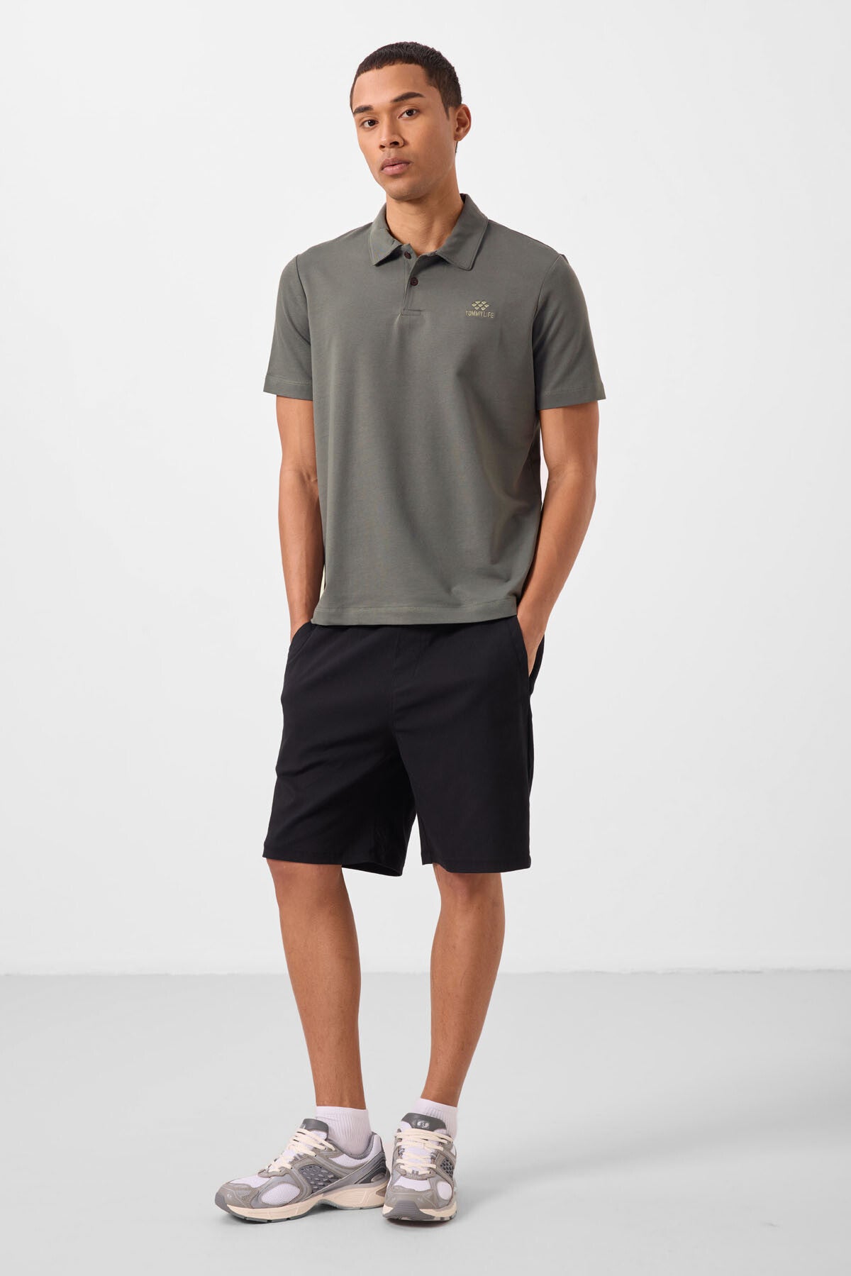 Siyah Standart Fit Dokuma Hafif Esnek Chino Erkek Şort - 81292