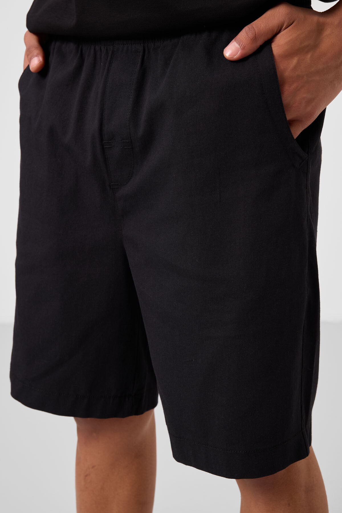 Siyah Standart Fit Dokuma Hafif Esnek Chino Erkek Şort - 81293