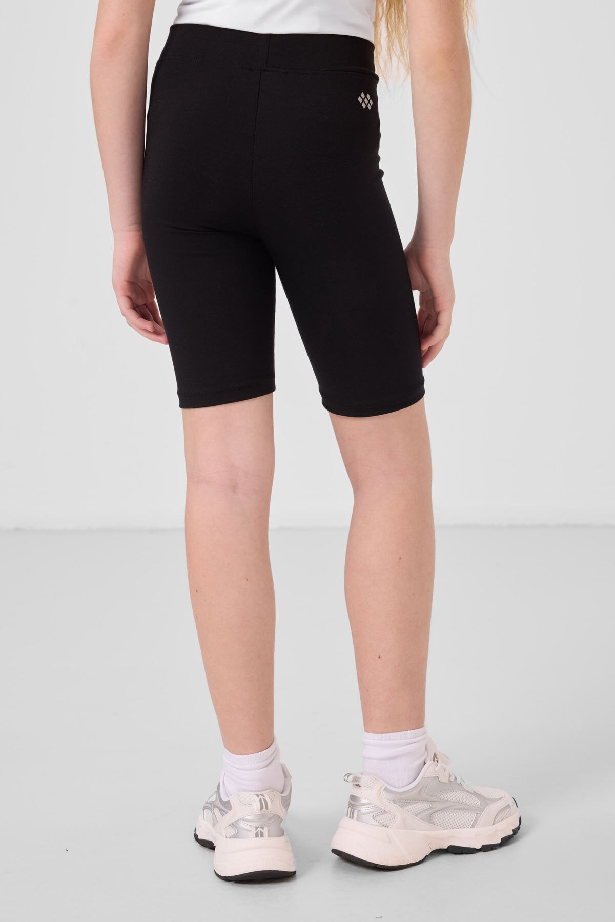 Siyah Pamuklu Kısa Paça Standart Fit Basic Kız Çocuk Tayt - 75188