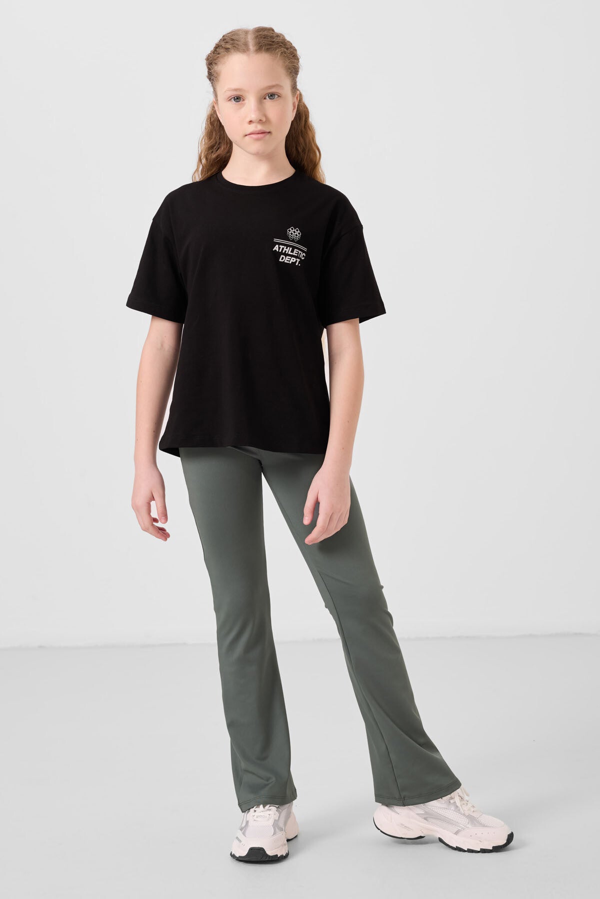 Siyah Pamuklu O Yaka Oversize Fit Baskılı Kız Çocuk T-Shirt - 75178