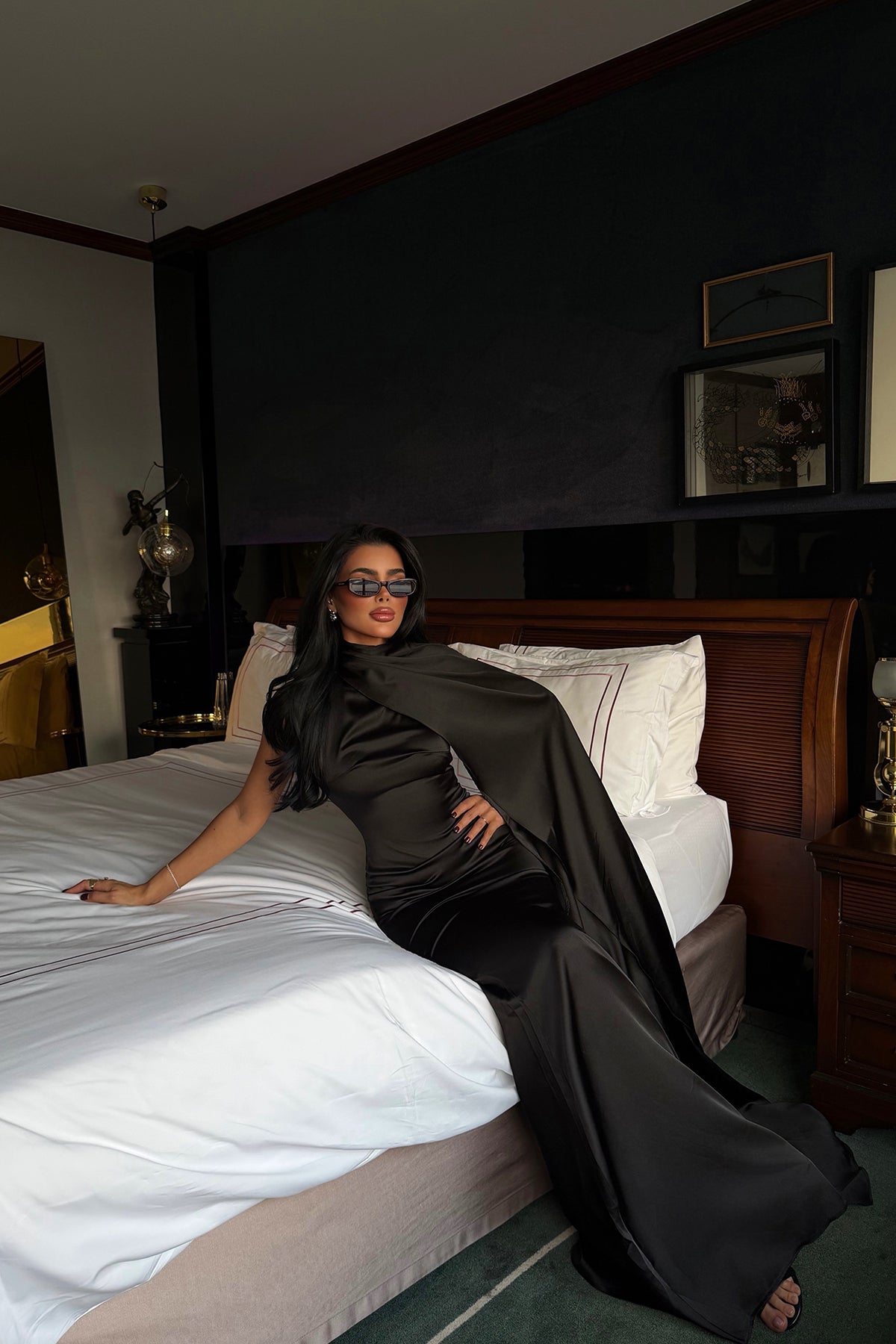 Siyah Messcy Uzun Fularlı Elbise ATE-3993