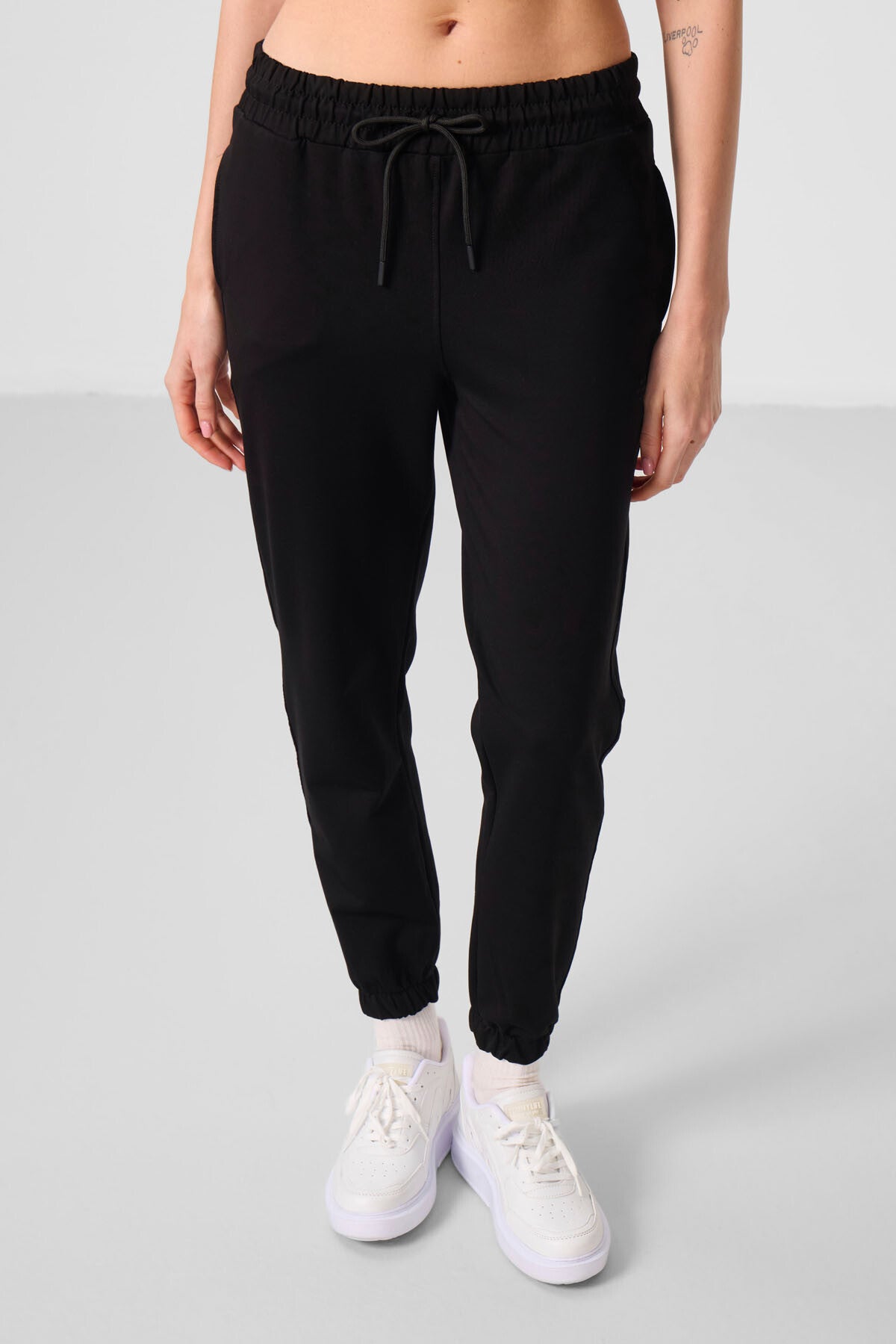 Siyah Dik Yaka Fermuarlı Rahat Form Kadın Eşofman Tunik Takım - 95345