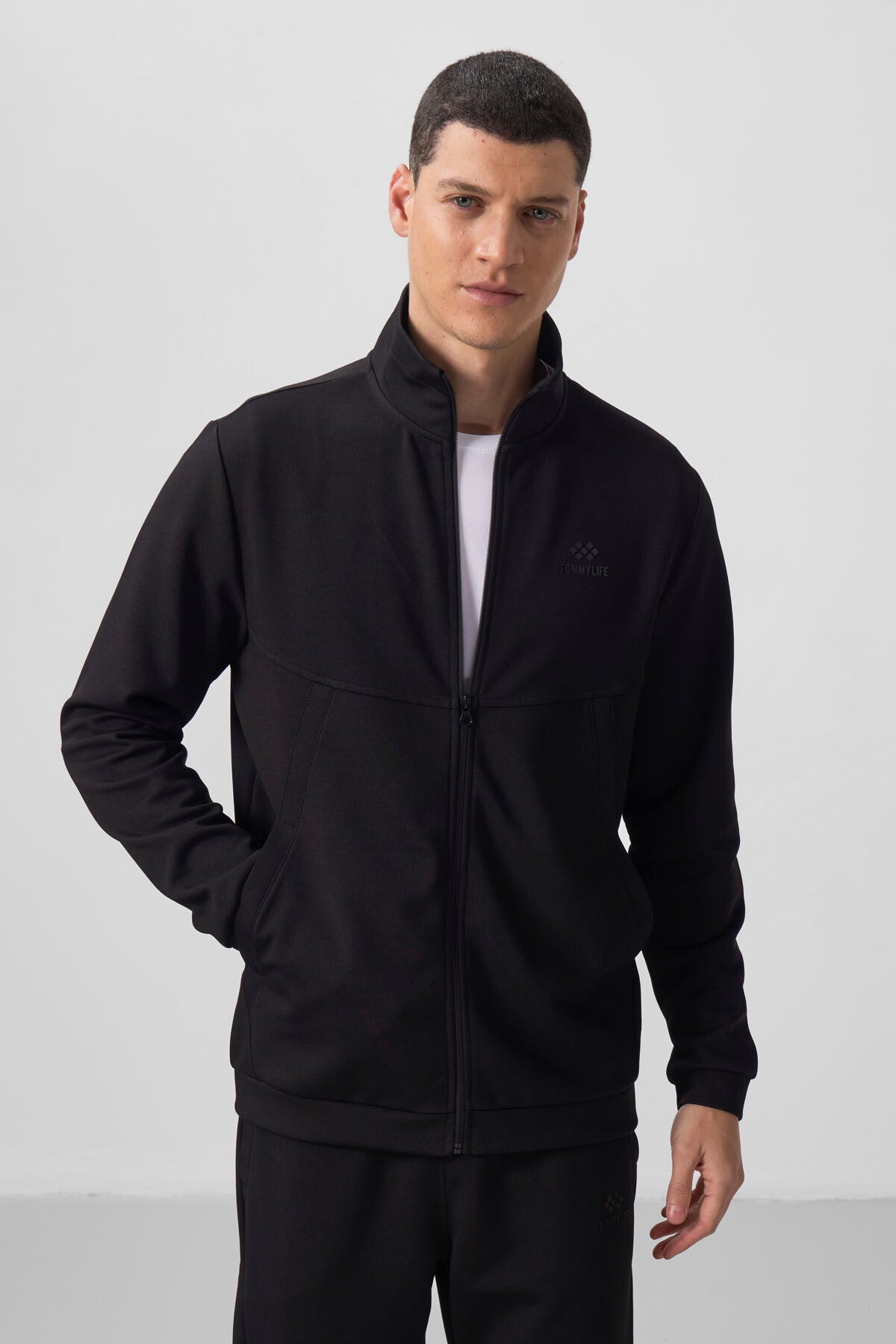 Siyah Yüzeyi Dokulu Rahat Form Erkek Eşofman Takım - 85273