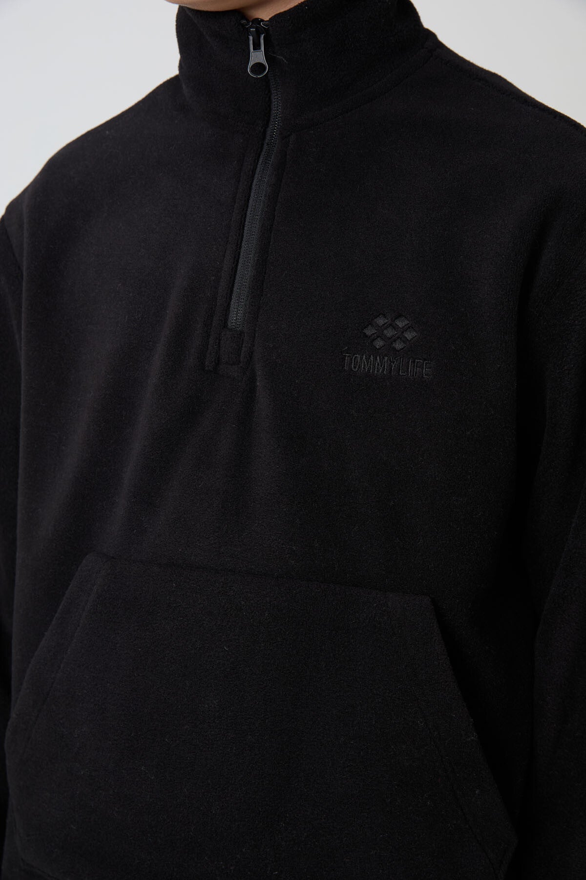 Siyah Kalın Yumuşak Dokulu Standart Fit Nakışlı Polar Erkek Çocuk Eşofman Takım - 11218