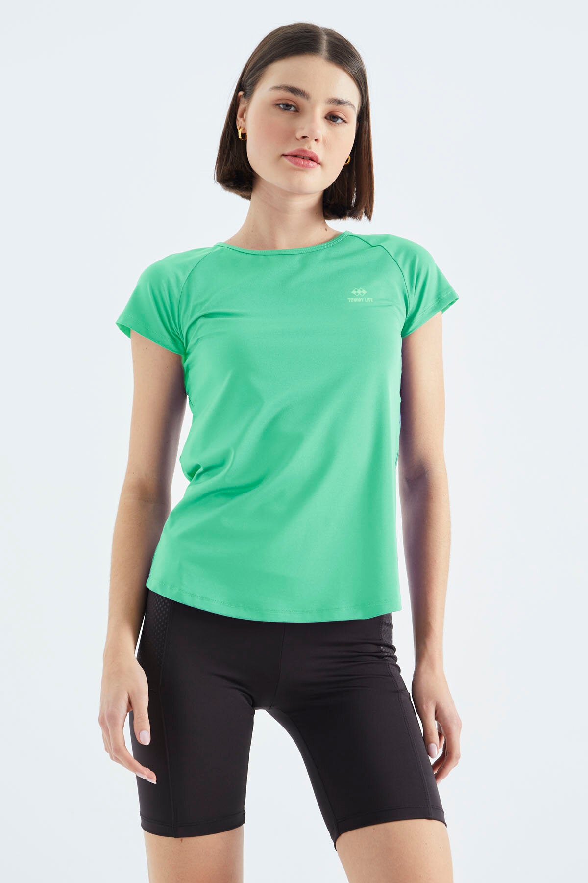 Su Yeşili Sırt Pencereli Kısa Kol Standart Kalıp O Yaka Kadın T-Shirt - 97101
