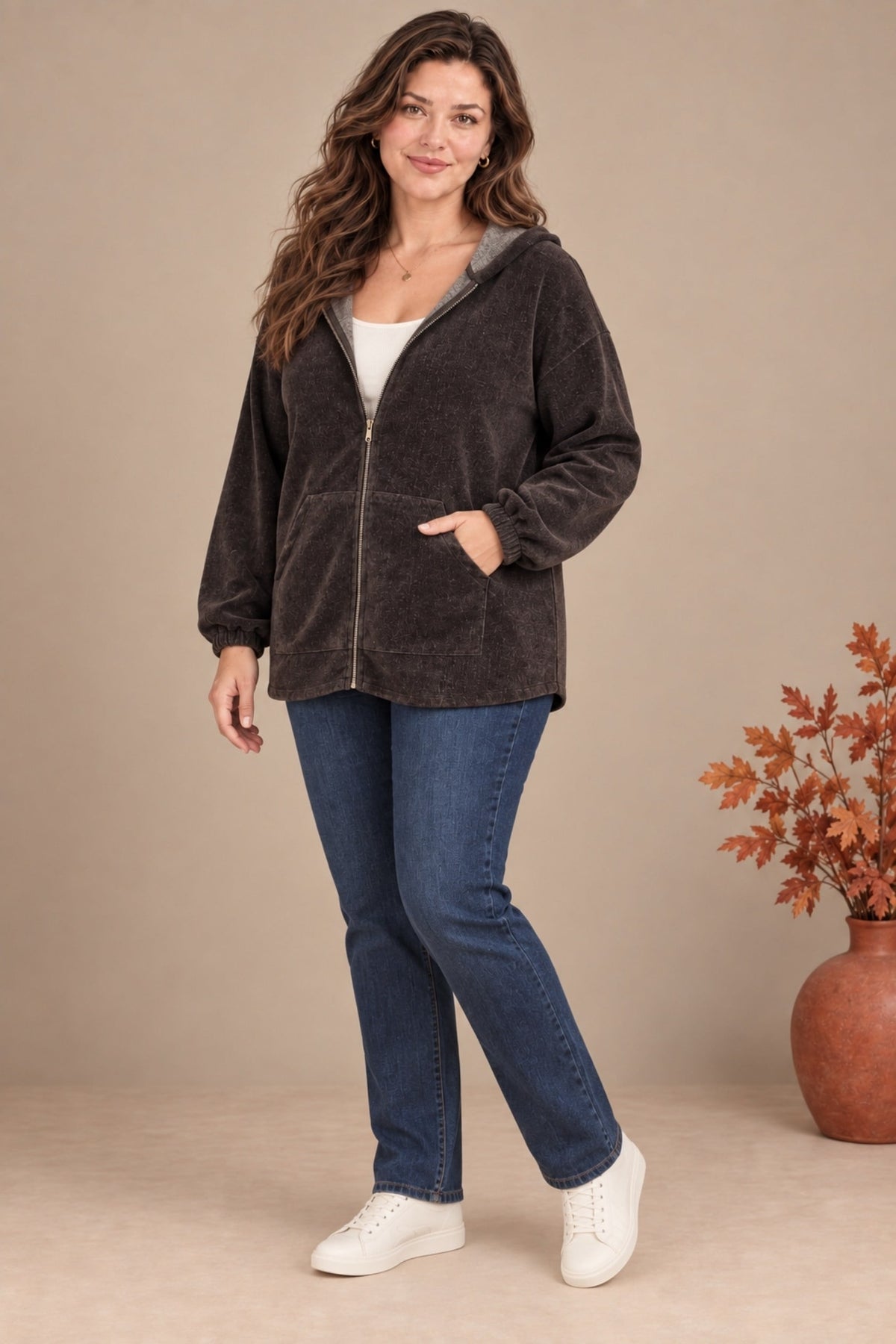 Yumuşak Kadife Tuşeli Fermuarlı Büyük Beden Sweatshirt Kahve