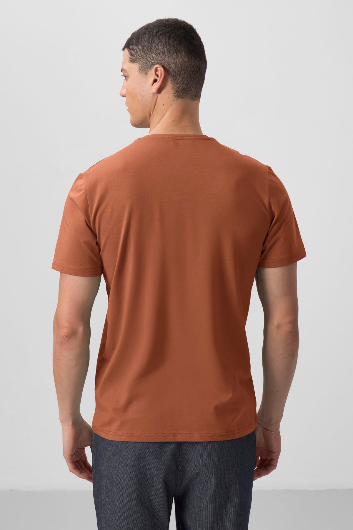 Tarçın Basic Kısa Kol Standart Kalıp V Yaka Erkek T-Shirt - 87912