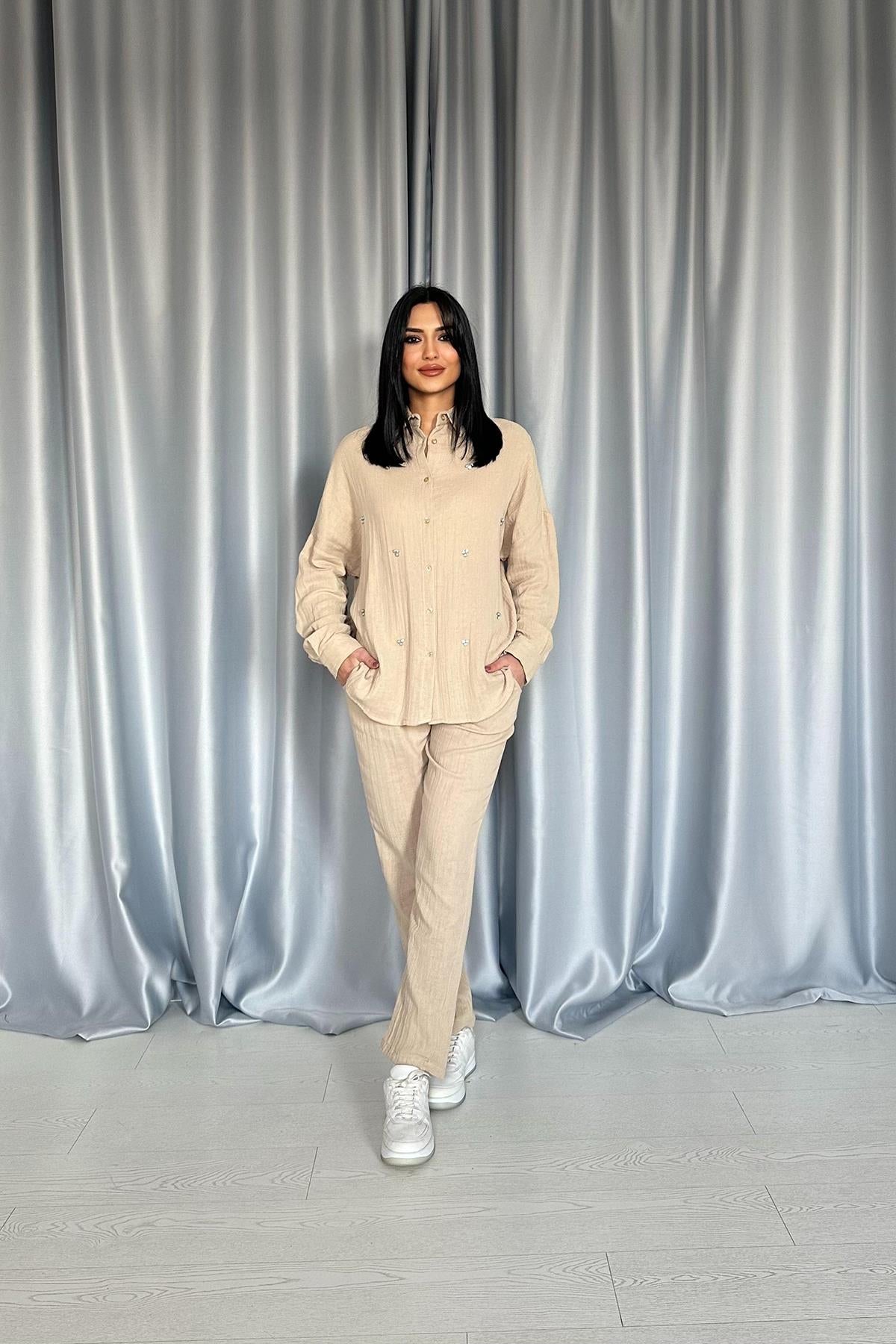 Toptan Bej 3 Taş Motifli Gömlek Ve Pantolon Takım Bej L