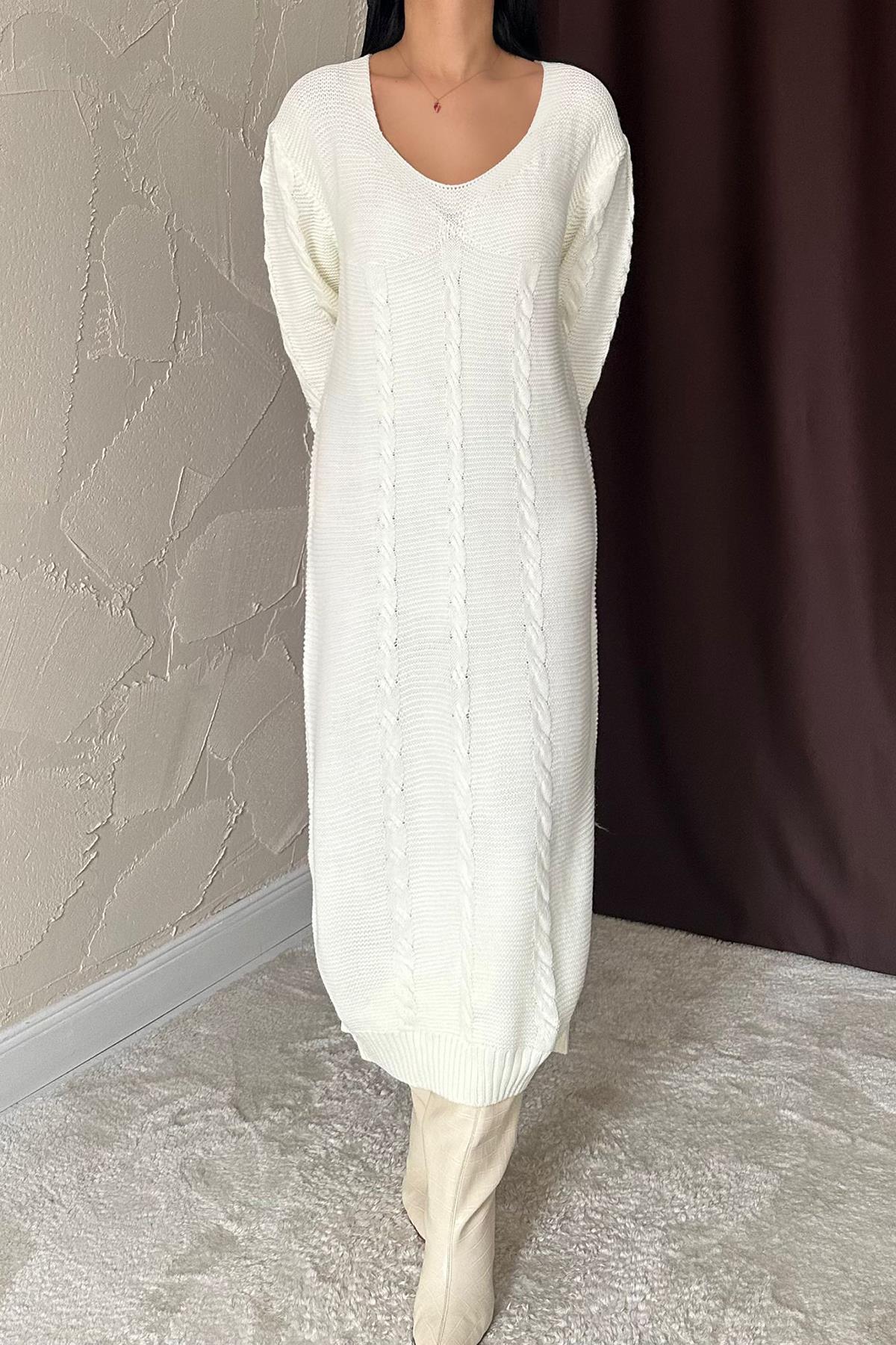 Toptan Beyaz Kemerli Triko Elbise