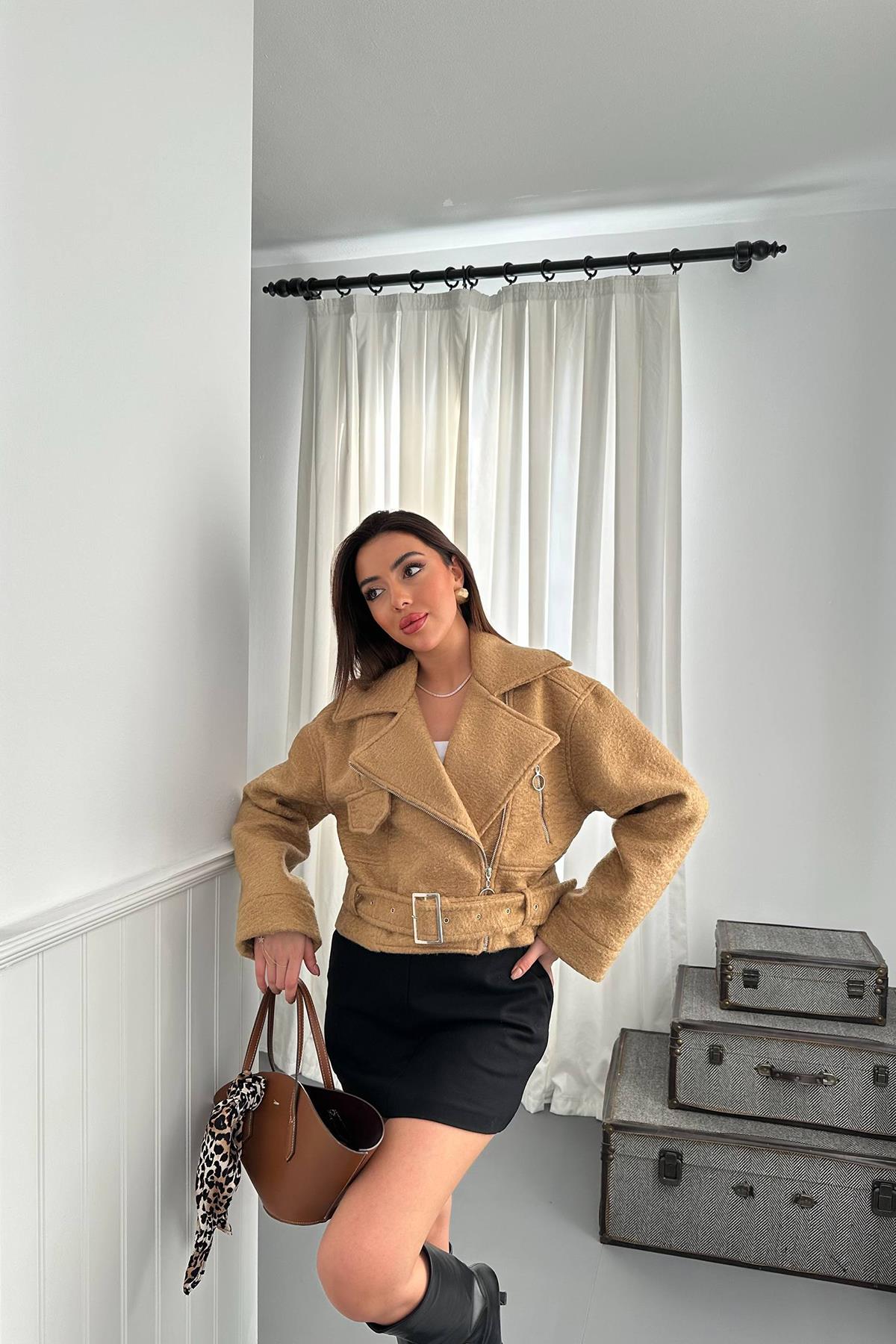 Toptan Camel Kuşgözü Kaşe Manto