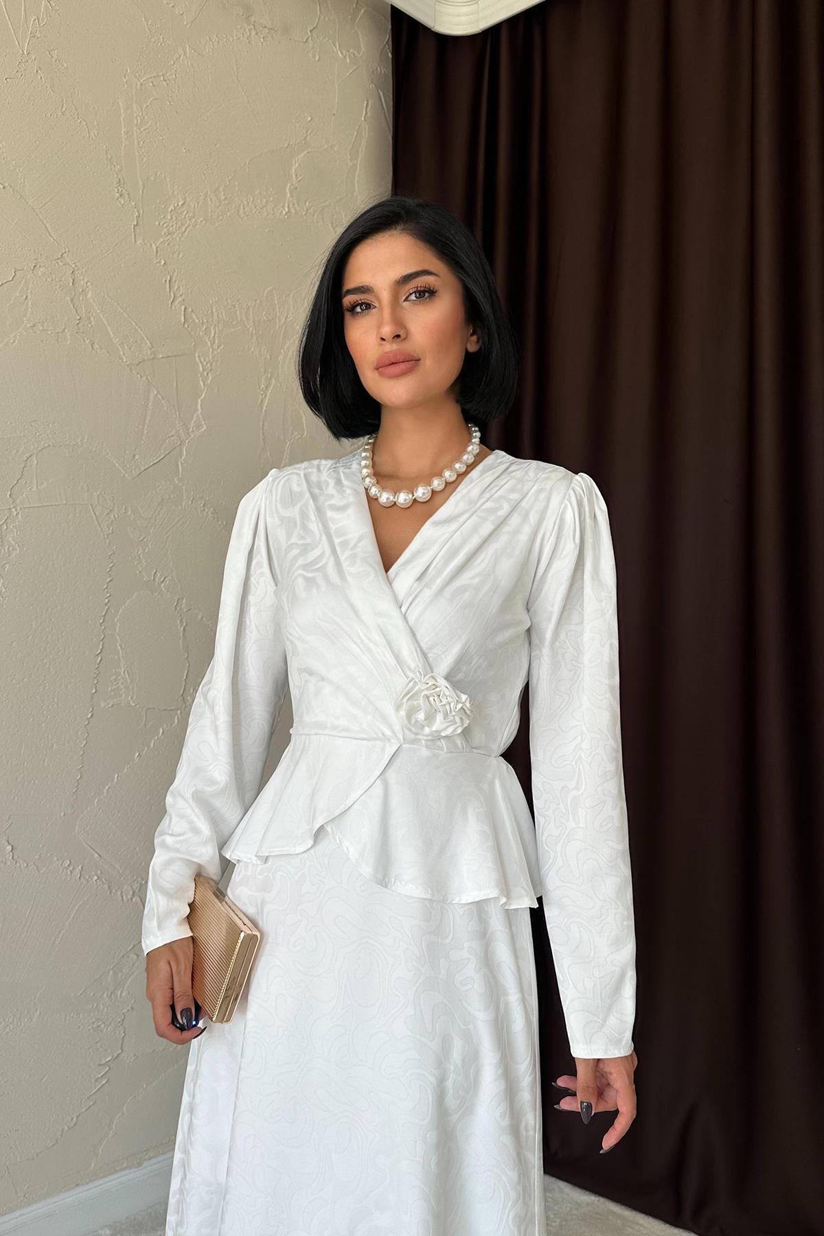 Toptan Ekru Pile Detaylı Kruvaze Elbise