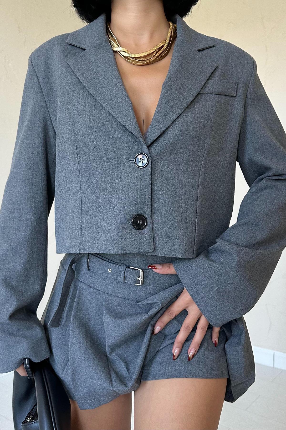 Toptan Gri Bomber Ceket Ve Pileli Etek Takım