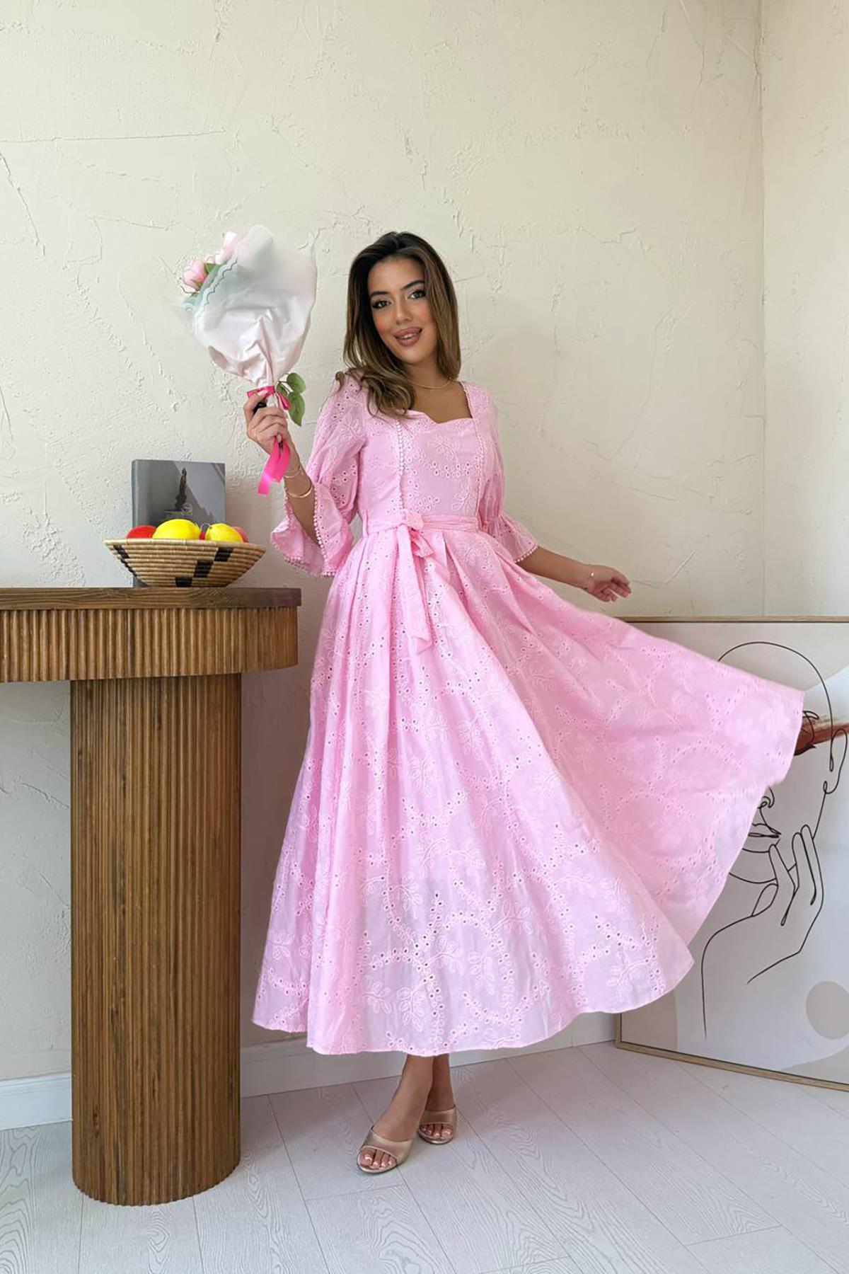 Toptan Pembe Kolu Lastikli Brode Elbise