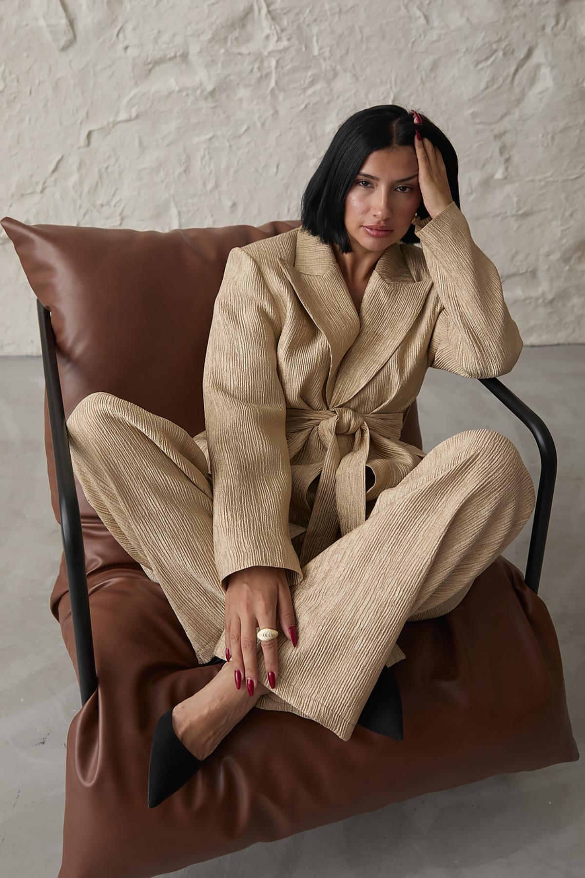 Toptan Sarı Beli Kuşaklı Ceket Ve Pantolon Parlak Takım