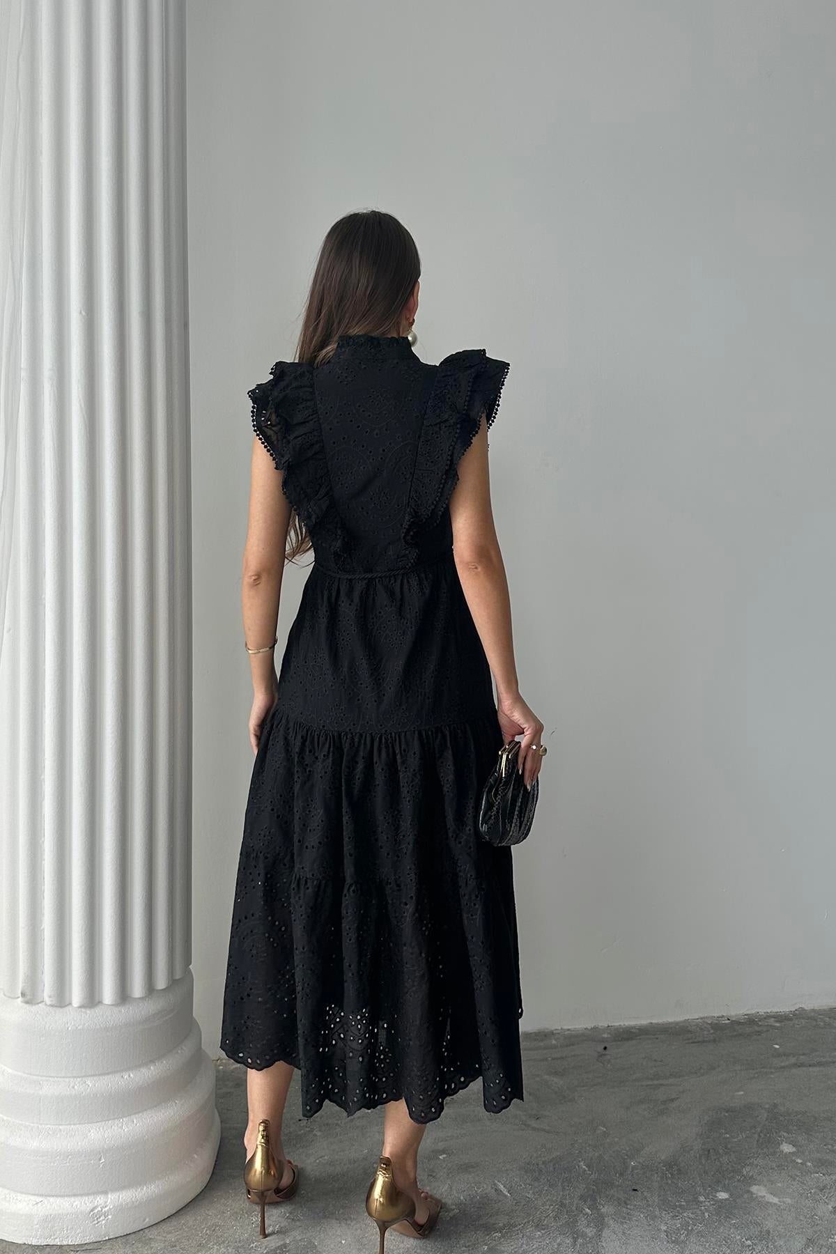 Toptan Siyah Fırfırlı Düğmeli Elbise