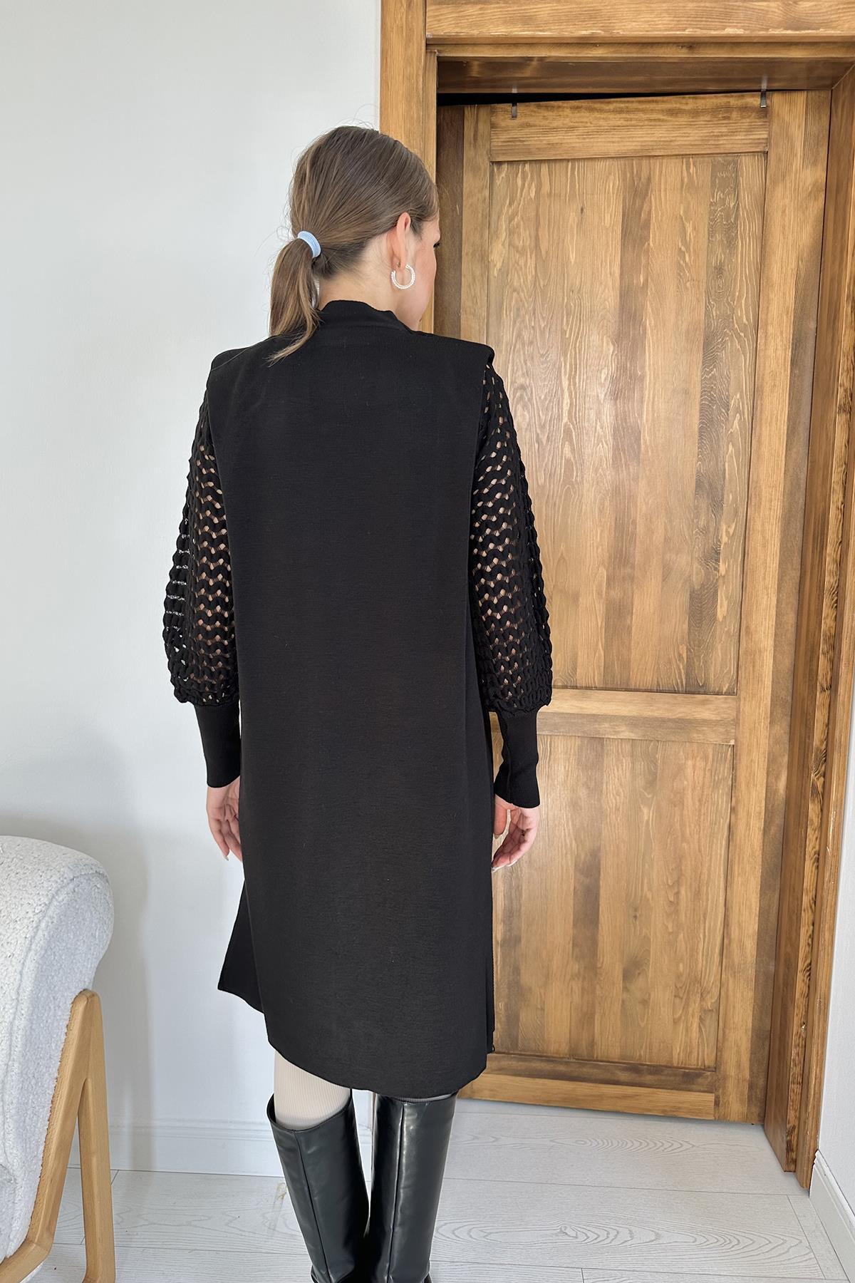 Toptan Siyah Kolları Örgülü Triko Hırka