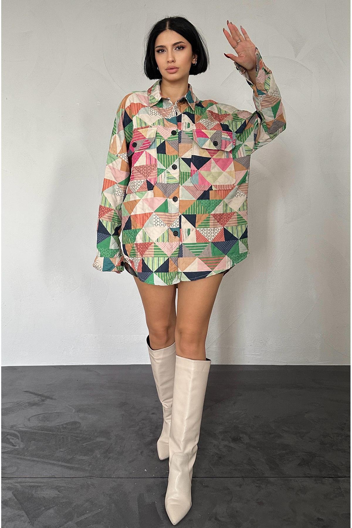 Toptan Yeşil Desenli Kapitone Cepli Gömlek